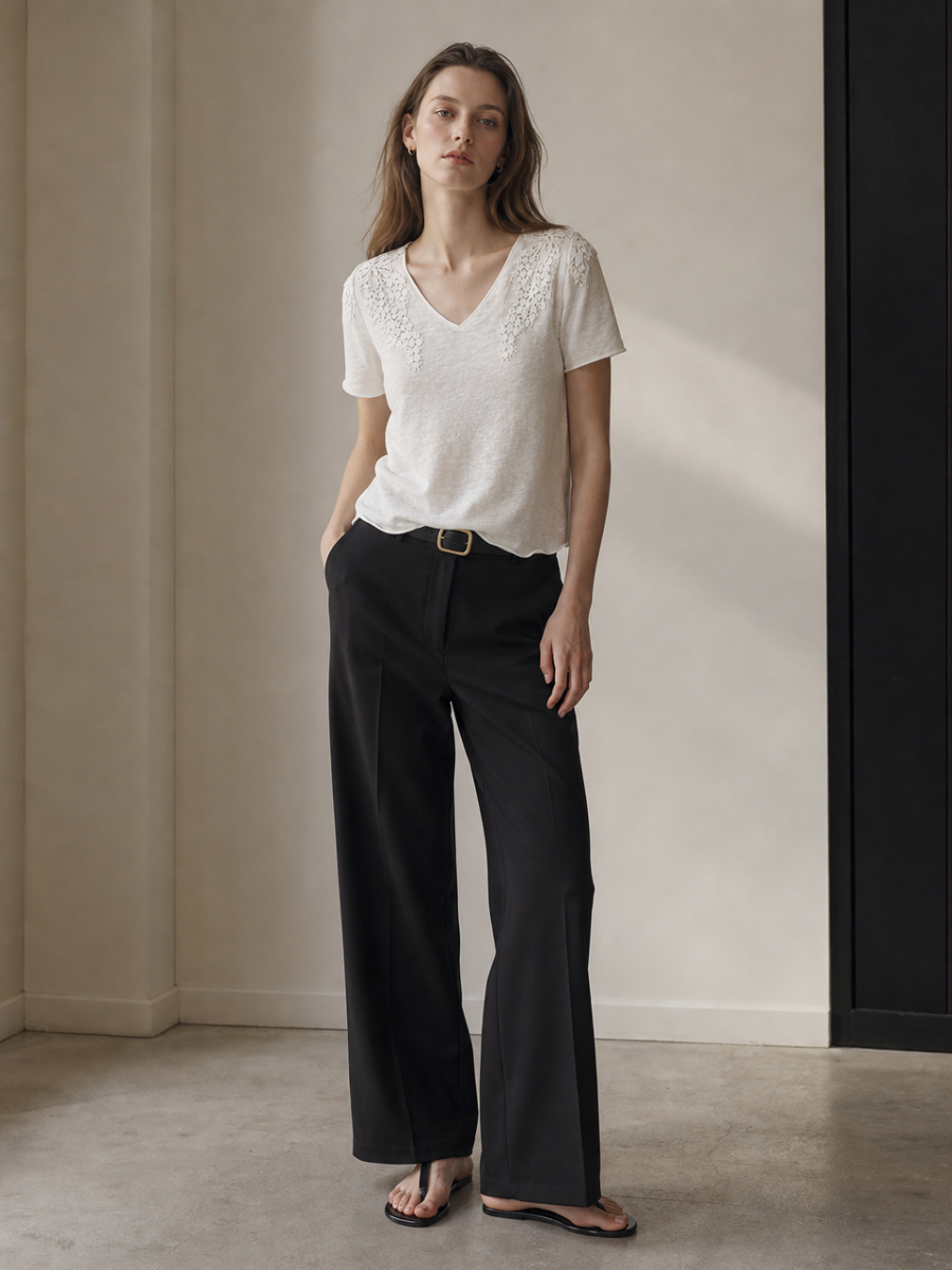 Chic Lace Floral Applique V‑Neck T‑Shirt C-42435