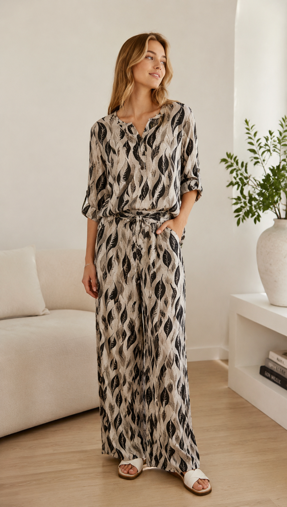 Minimalist High-Waisted Leaf Print Pants with Self-Tie Belt AN-750012