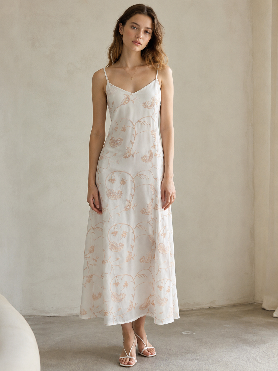 Boho White Paisley Print Dress - V-Neck High Waist Vacation Maxi Dress A-41975