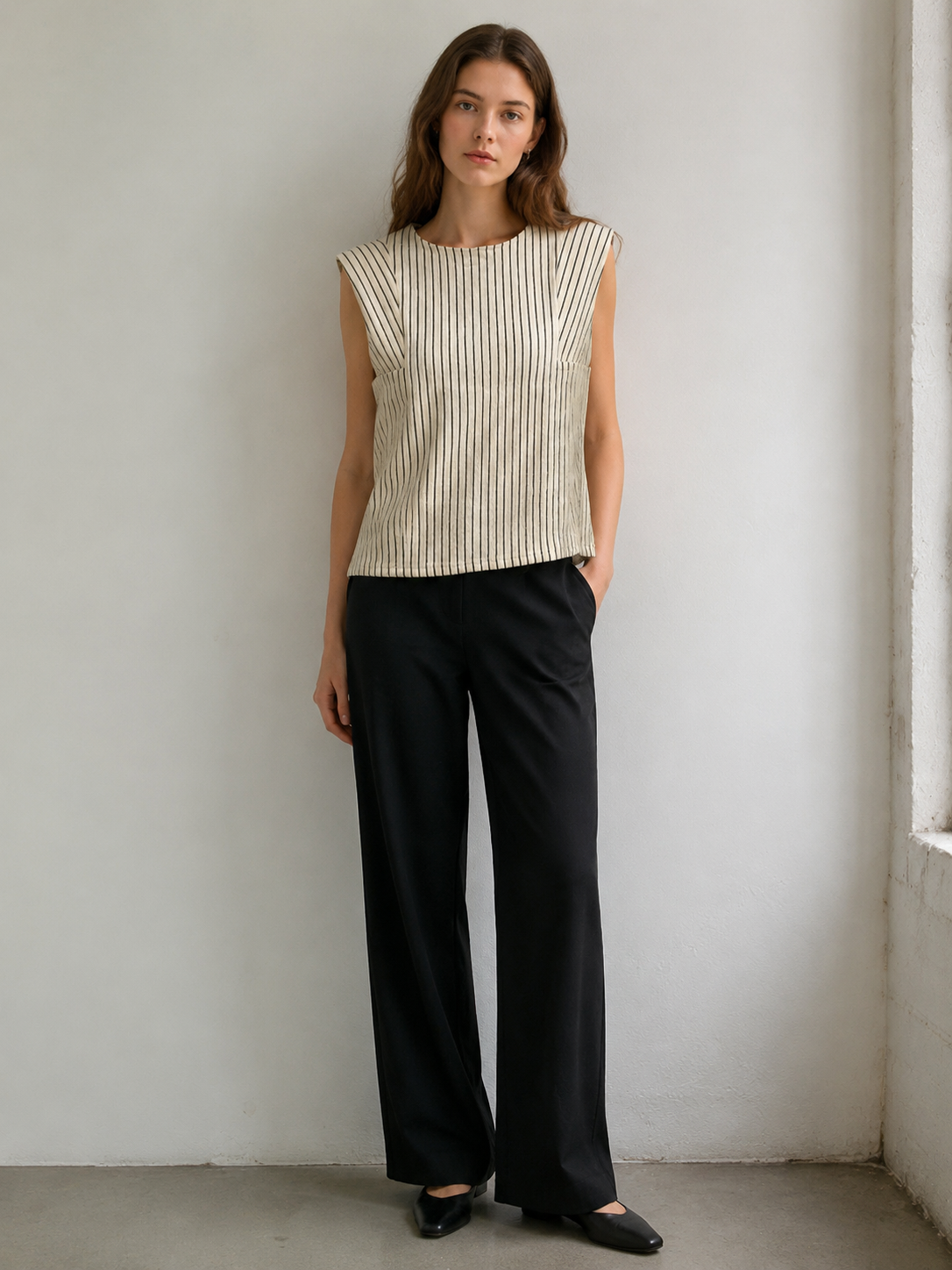 Classic Striped Sleeveless Top - High-Waisted Pairing Essential  D-42219