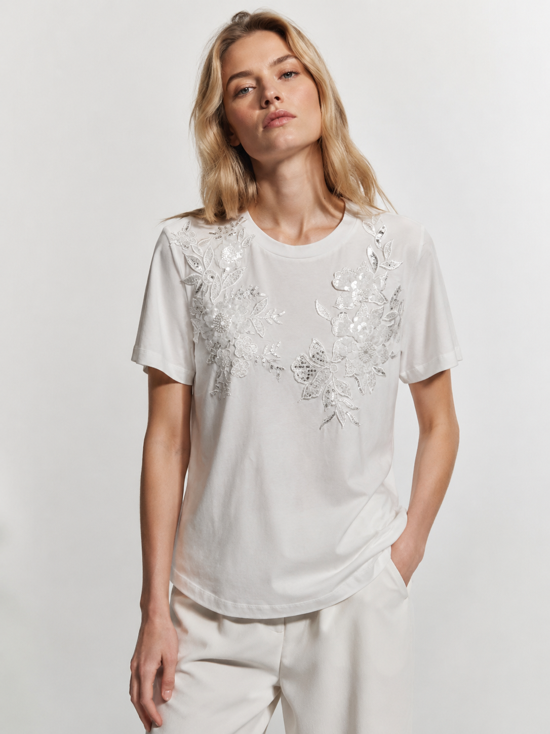 Boho Sequin Embroidered White Tee Casual Summer Top for Women M-38604