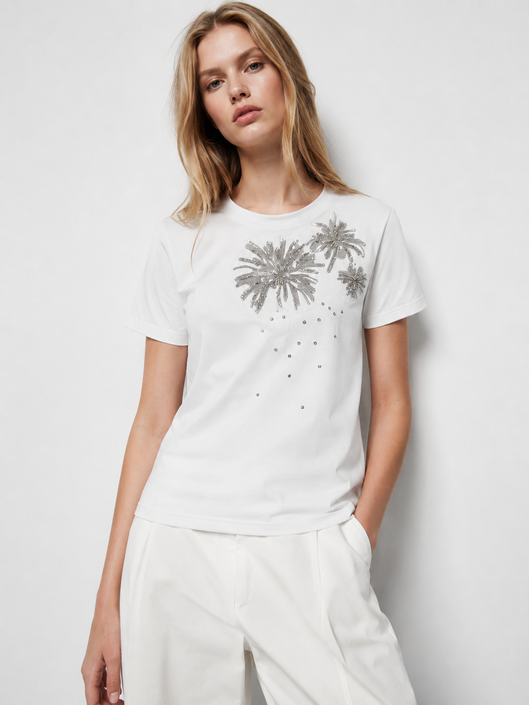 Ladies' Silver Sequined Beadwork Crew Neck T-Shirt Elegant Casual Embellished Top M-42428-4