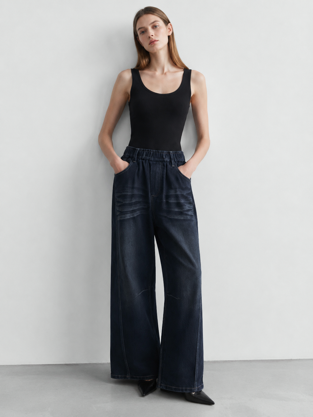 Women's Dark Wash Relaxed Fit Elastic Waist Wide Leg Denim Pants ZY6056