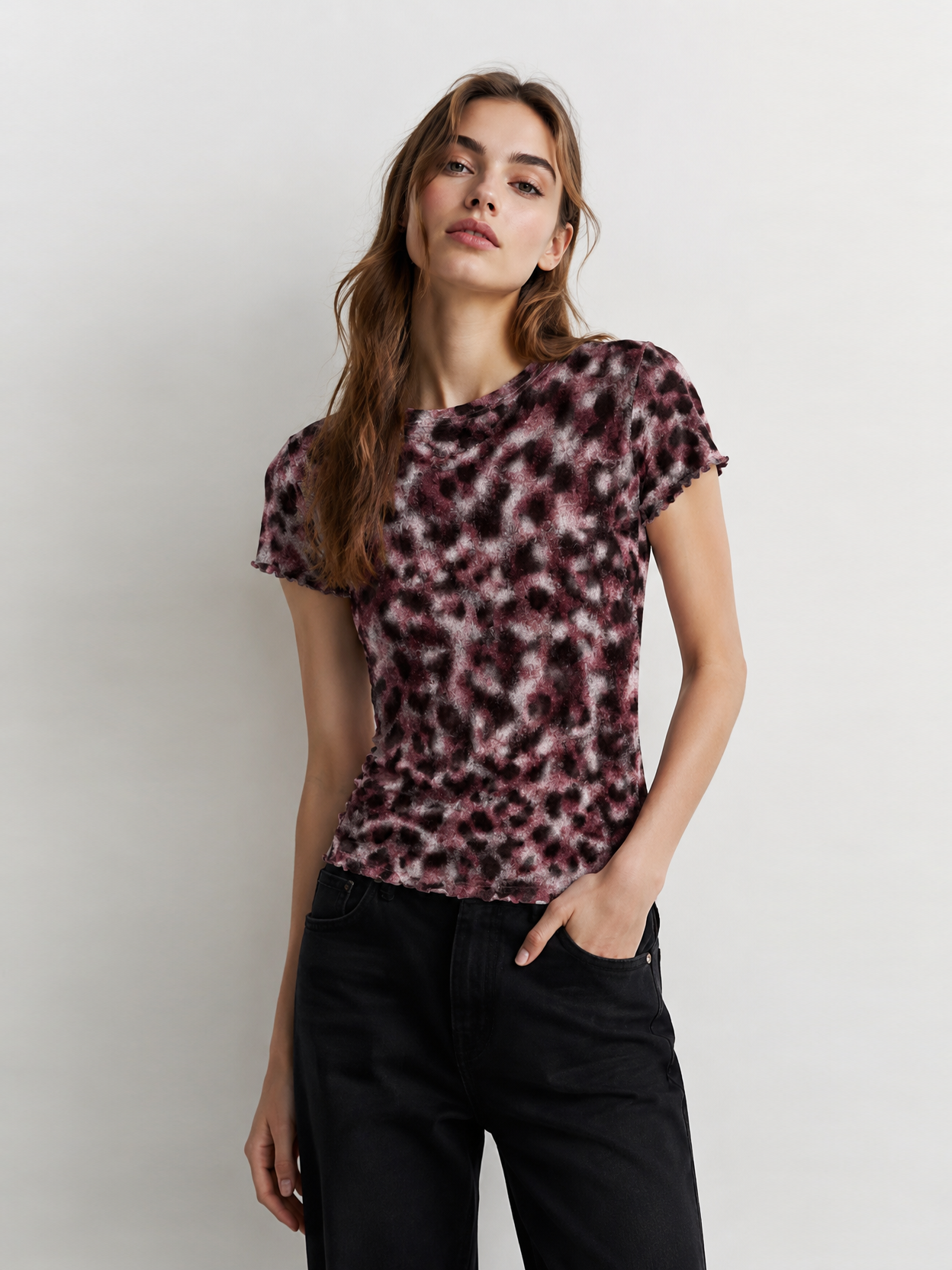Leopard Print Fitted Top – Soft Stretch Crew Neck Short Sleeve Trendy Women’s T-Shirt AN-121003