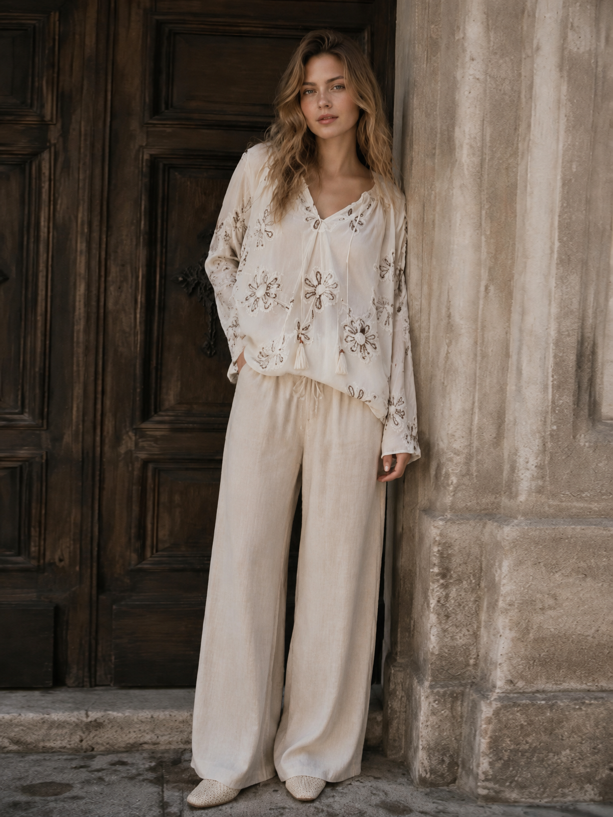 Boho Embroidered Long Sleeve Tunic with Tie-Neck AN-121024