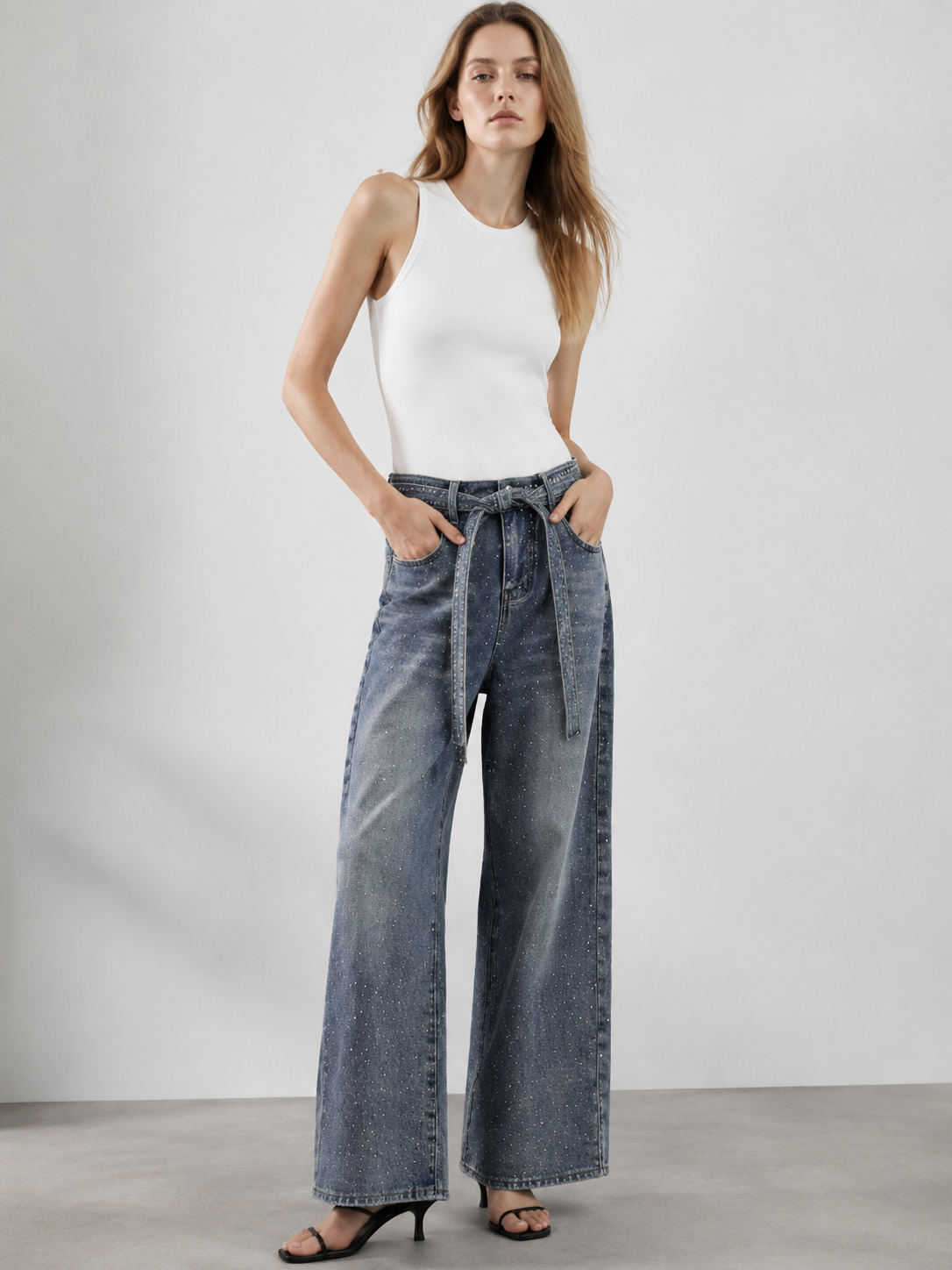 Women's Crystal Embellished Baggy High Waisted Denim Jeans ZY6035