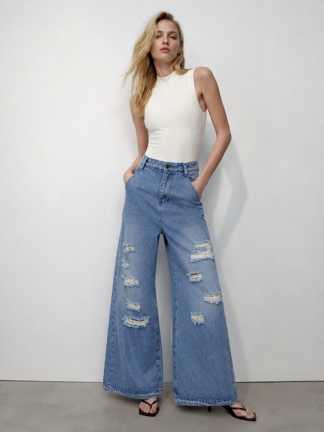 Women's Mid Wash Ripped Wide Leg Baggy Denim Pants ZY6057