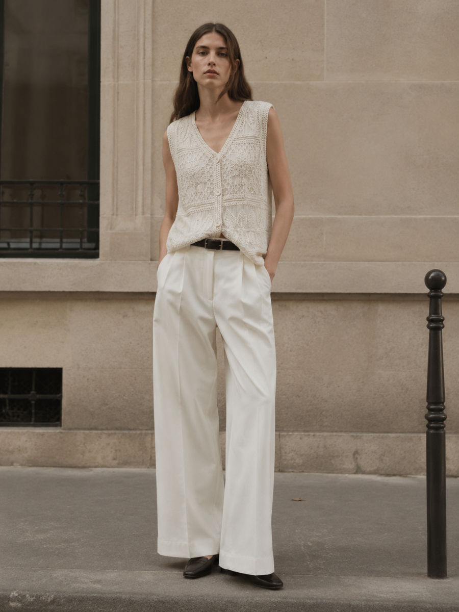 Women's White V-Neck Button-Front Crochet Vest A29