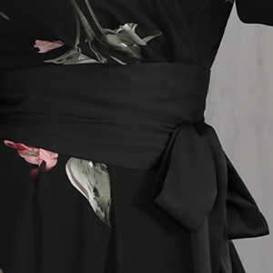 Black Floral V-Neck Tie Waist Long Sleeve Maxi Dress W-33416