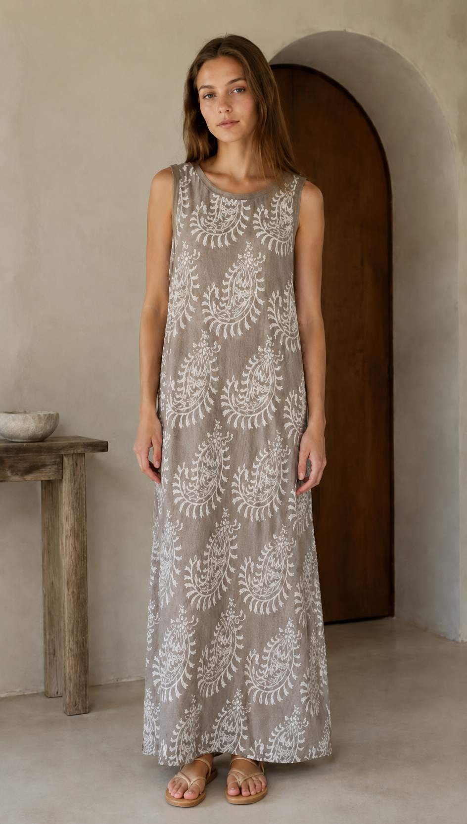 Women’s Sleeveless Paisley Resort Maxi Dress AN-620043
