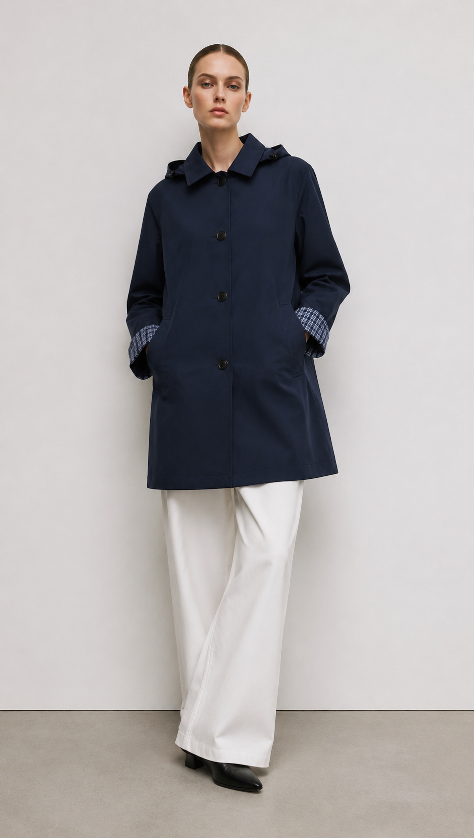 Elegant Navy Single-Breasted Coat with Plaid Accent WC-001