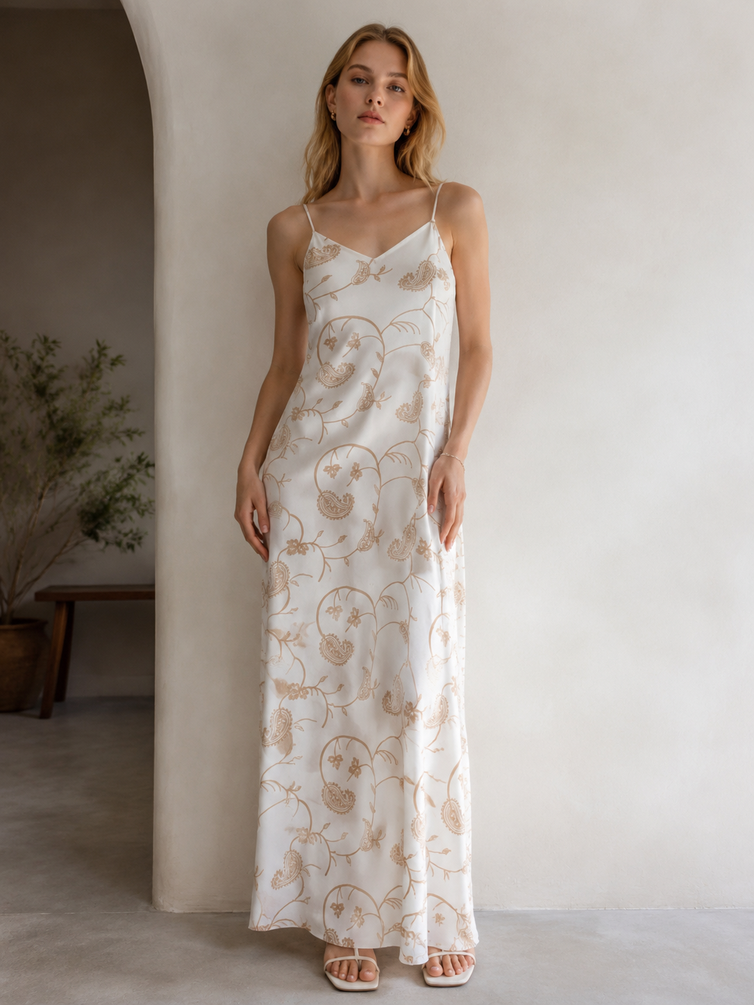 Boho White Paisley Print Dress - V-Neck High Waist Vacation Maxi Dress A-41975