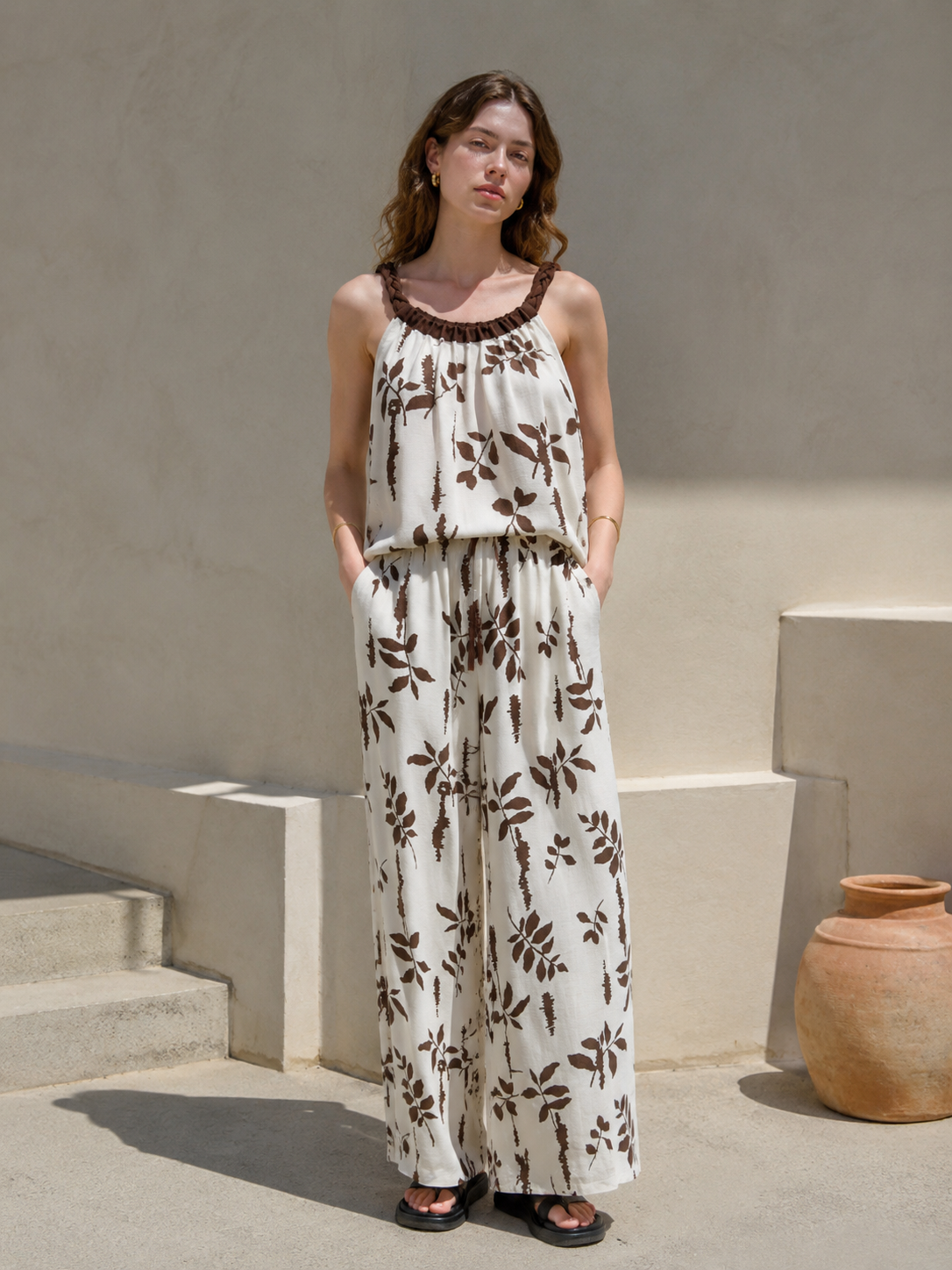 holesale Casual Print Two-Piece Set Sleeveless Top and Drawstring Wide-Leg Pants A-42002+A-42003