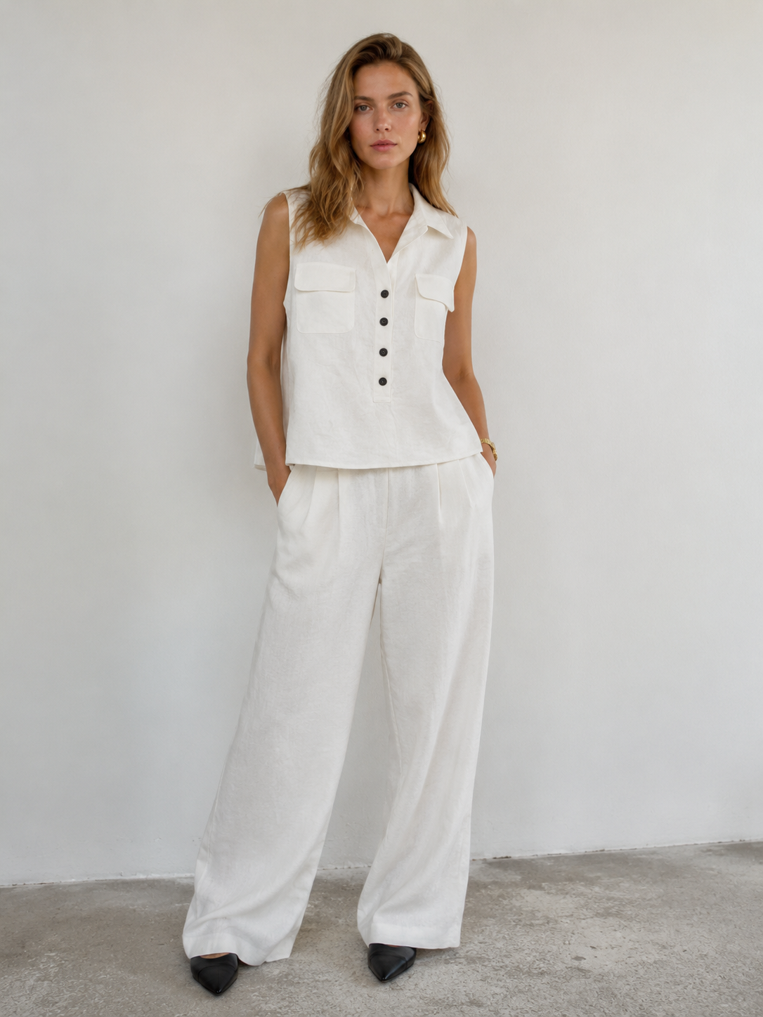 Chic White Sleeveless Shirt - Pocket Detail Layering Blouse  C-41786