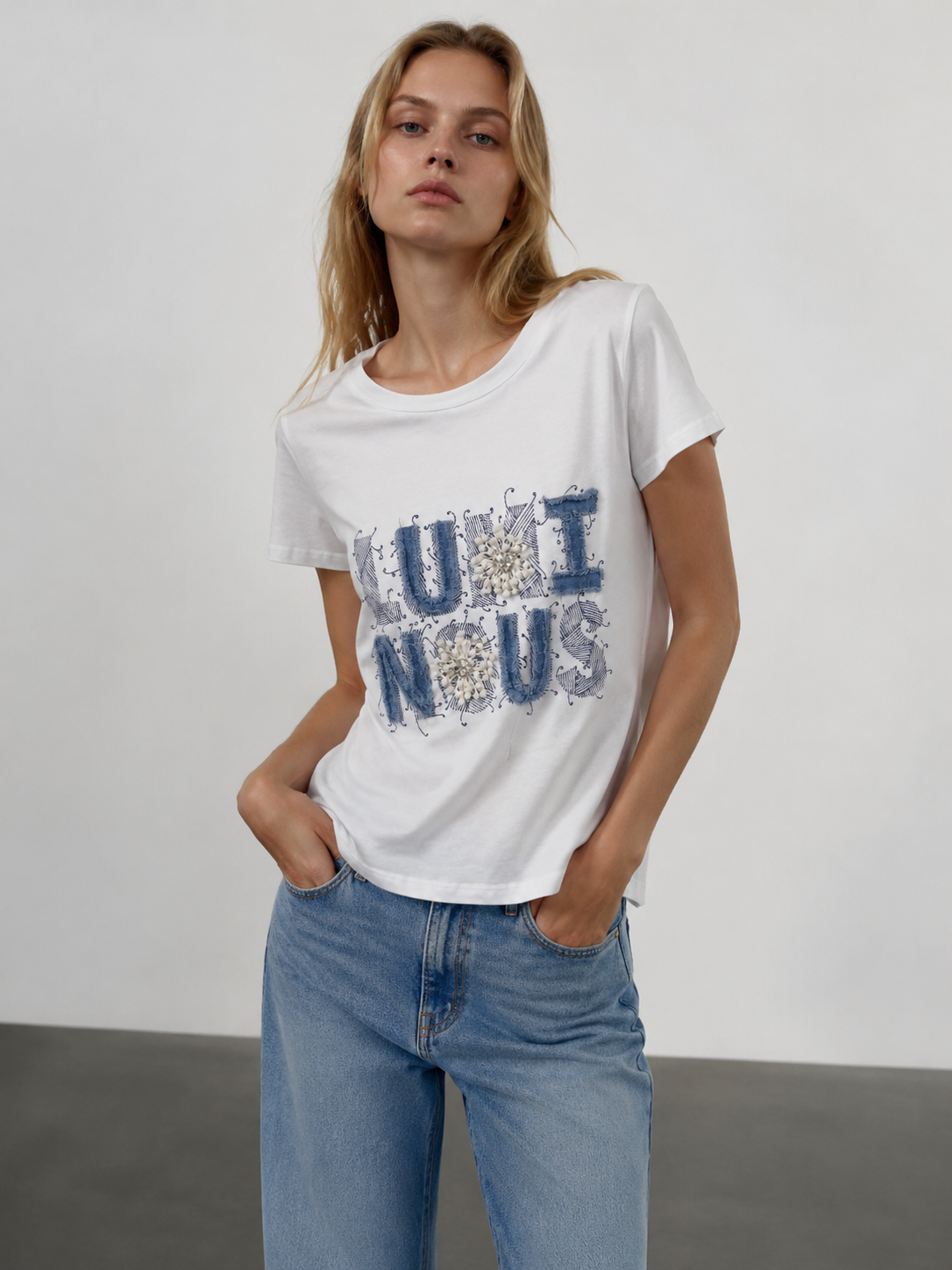 Women's Romantic Beaded Embroidery Letter T-Shirt Casual Summer Top M-42129-22