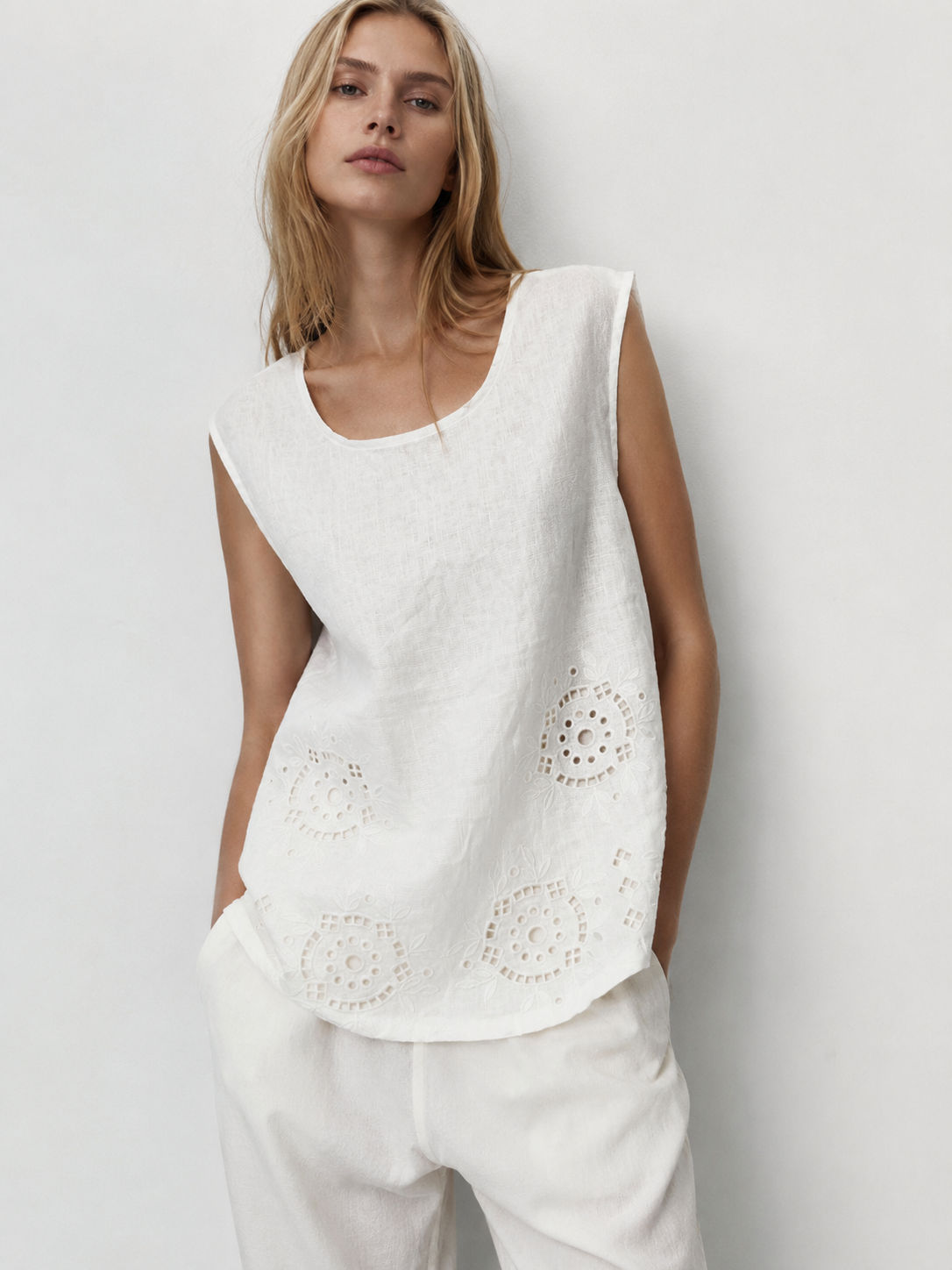 Elegant Eyelet Embroidered Linen Tank Top Sleeveless Loose Fit Summer Blouse XW-42378