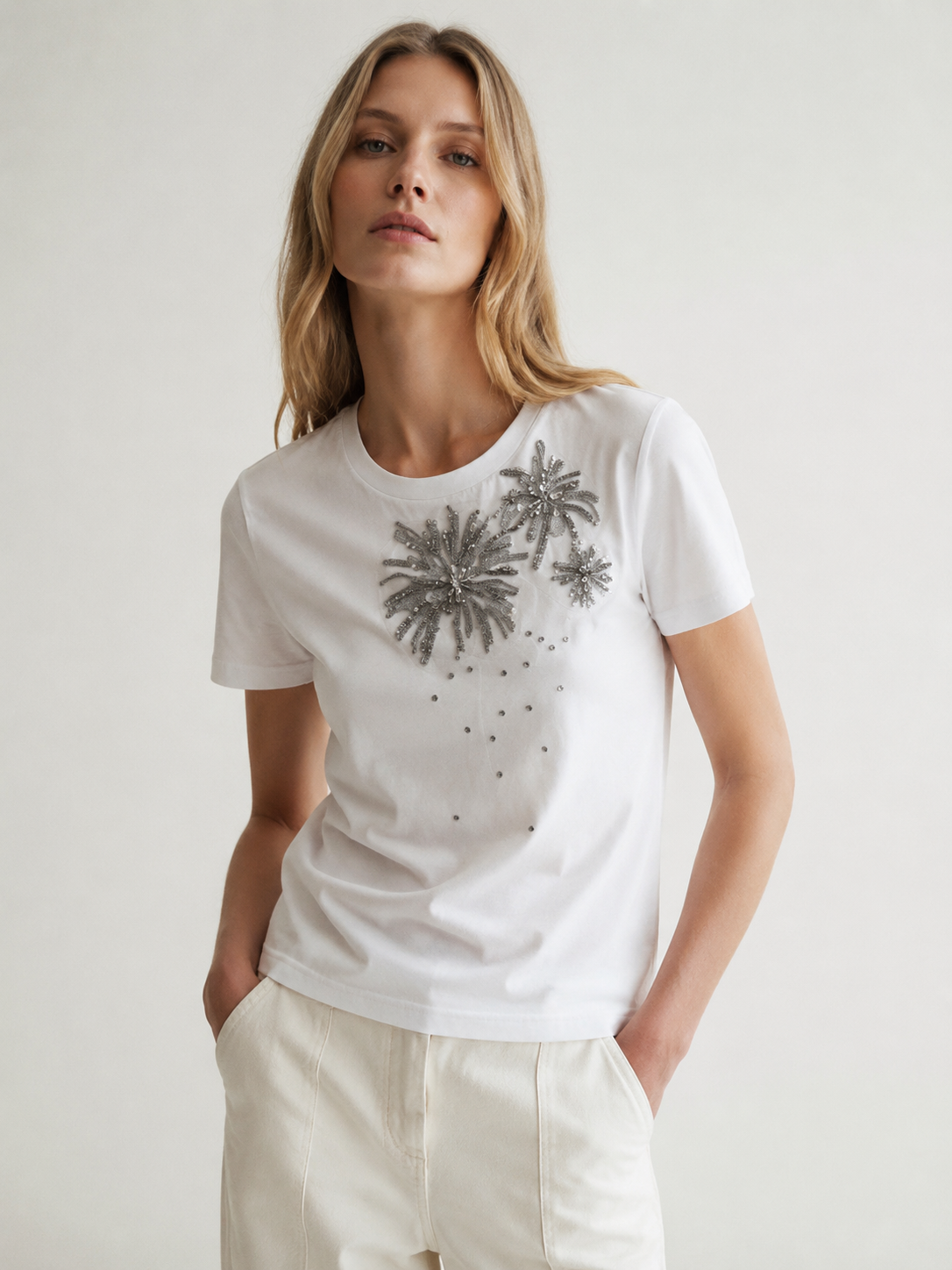 Ladies' Silver Sequined Beadwork Crew Neck T-Shirt Elegant Casual Embellished Top M-42428-4