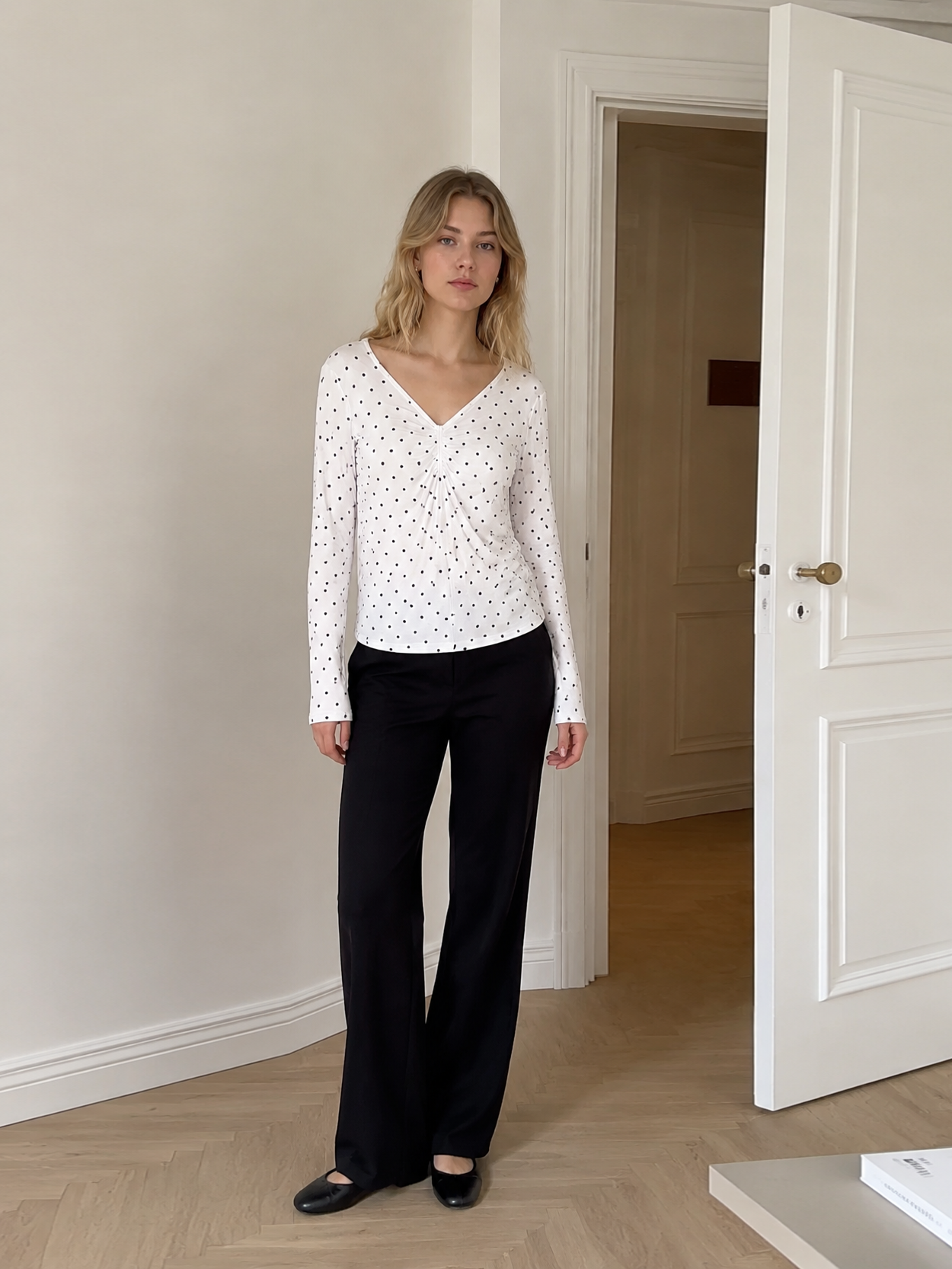 French Style Polka Dot Ruched Tee - V-Neck Slim Fit Top  AN-710008