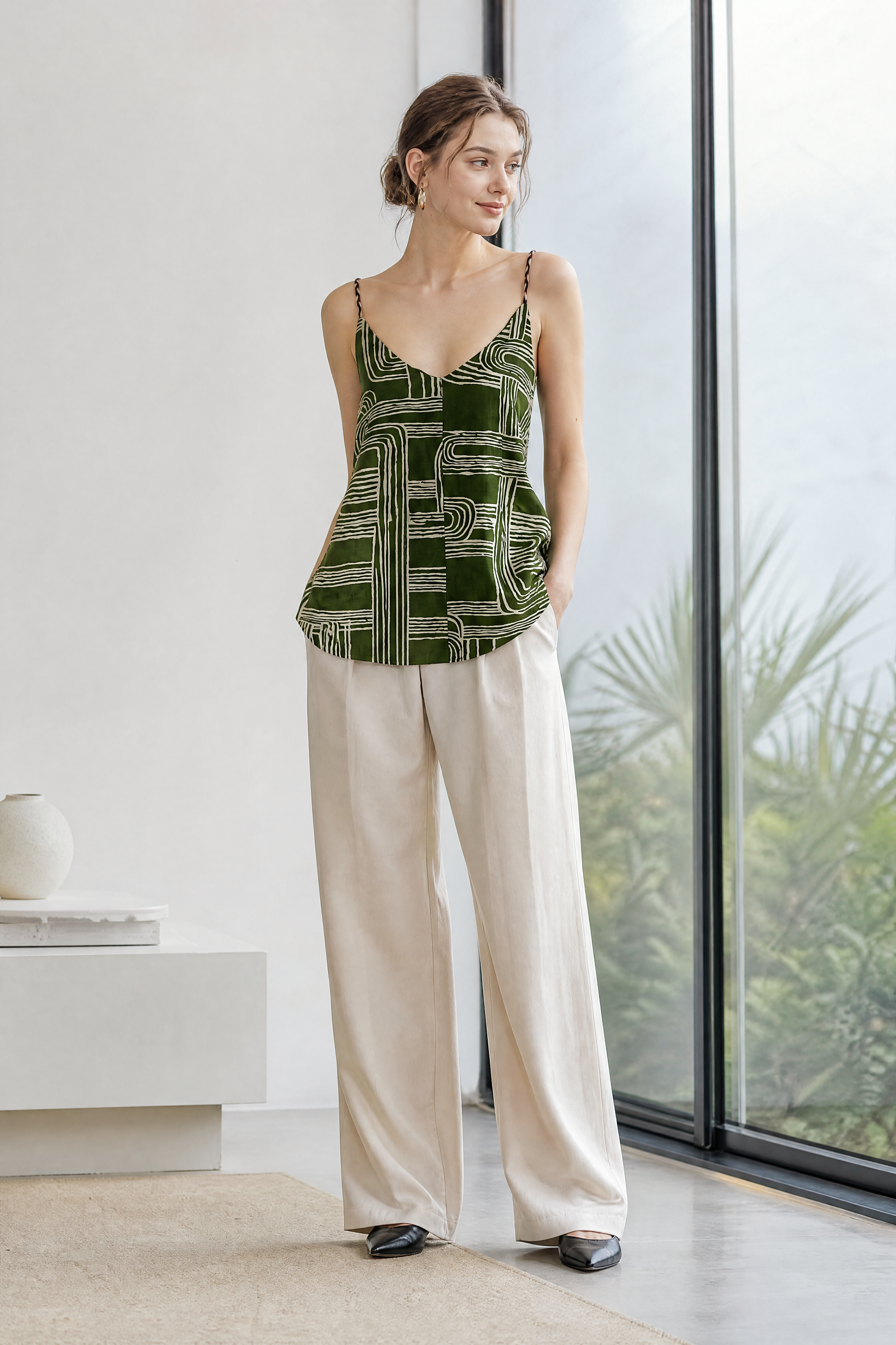 Women’s Geometric Print Spaghetti Strap Cami Top with Ruffle Hem 28011