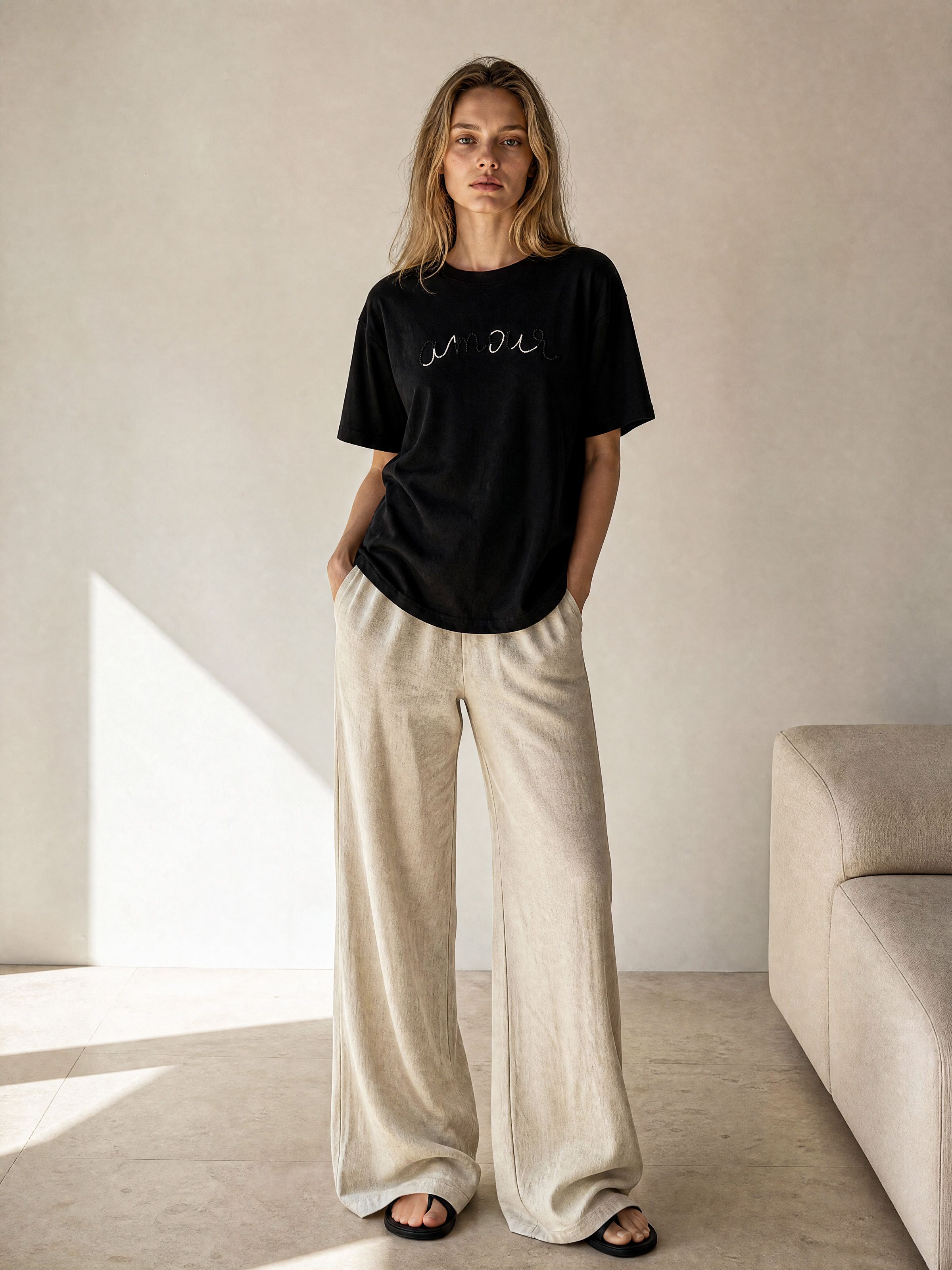 Women's Black Minimal Script Graphic T-Shirt 1297
