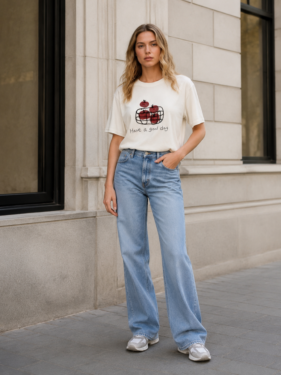 Women's Apple Graphic T-Shirt 1515