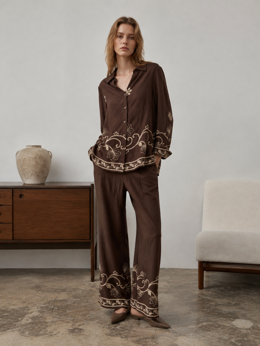 Dark‑Brown Bohemian Floral‑Embroidered Long‑Sleeve Blouse, Collared V‑Neck Loose‑Fit Shirt W-43455