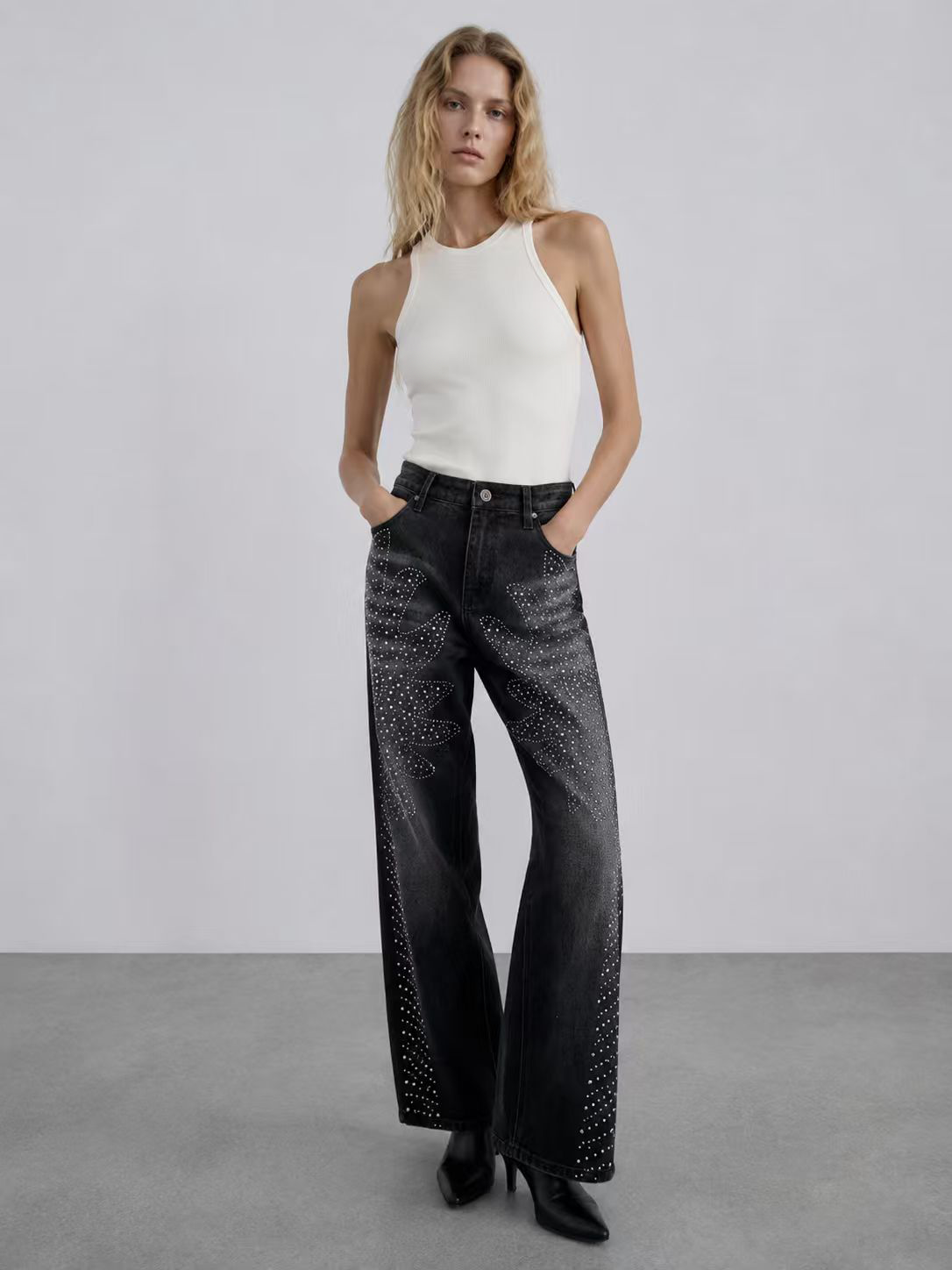 Hot Fix Rhinestone Pattern Washed Black Straight Jeans for Women ZY6067