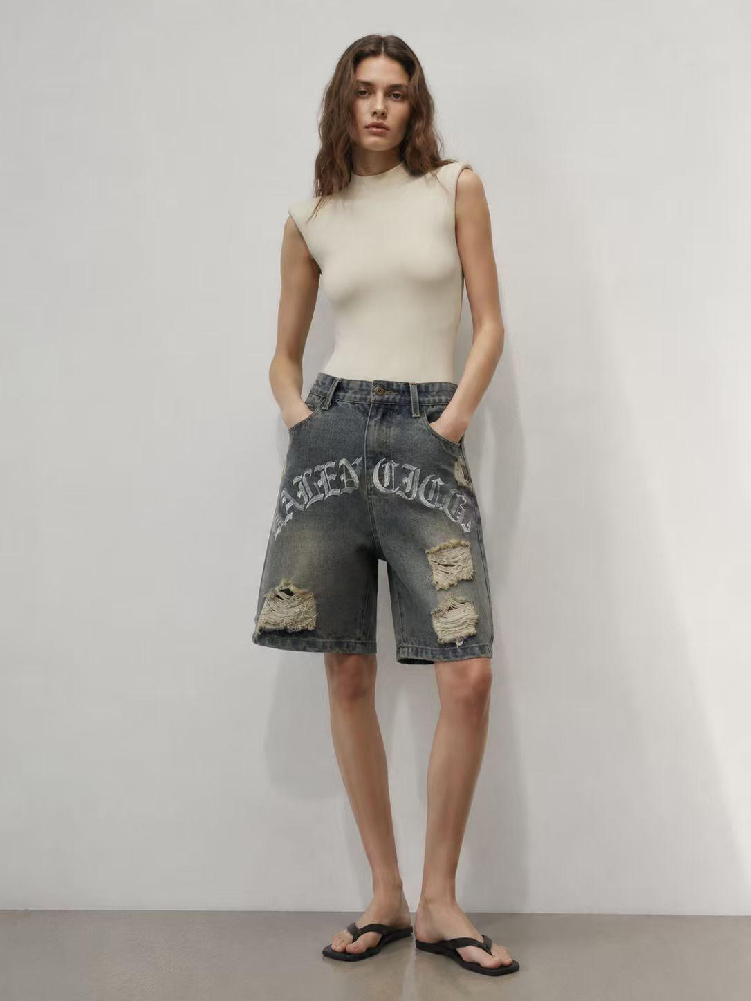 Y2K Streetwear Gothic Embroidery Baggy Denim Shorts Vintage Ripped Jorts ZY6077