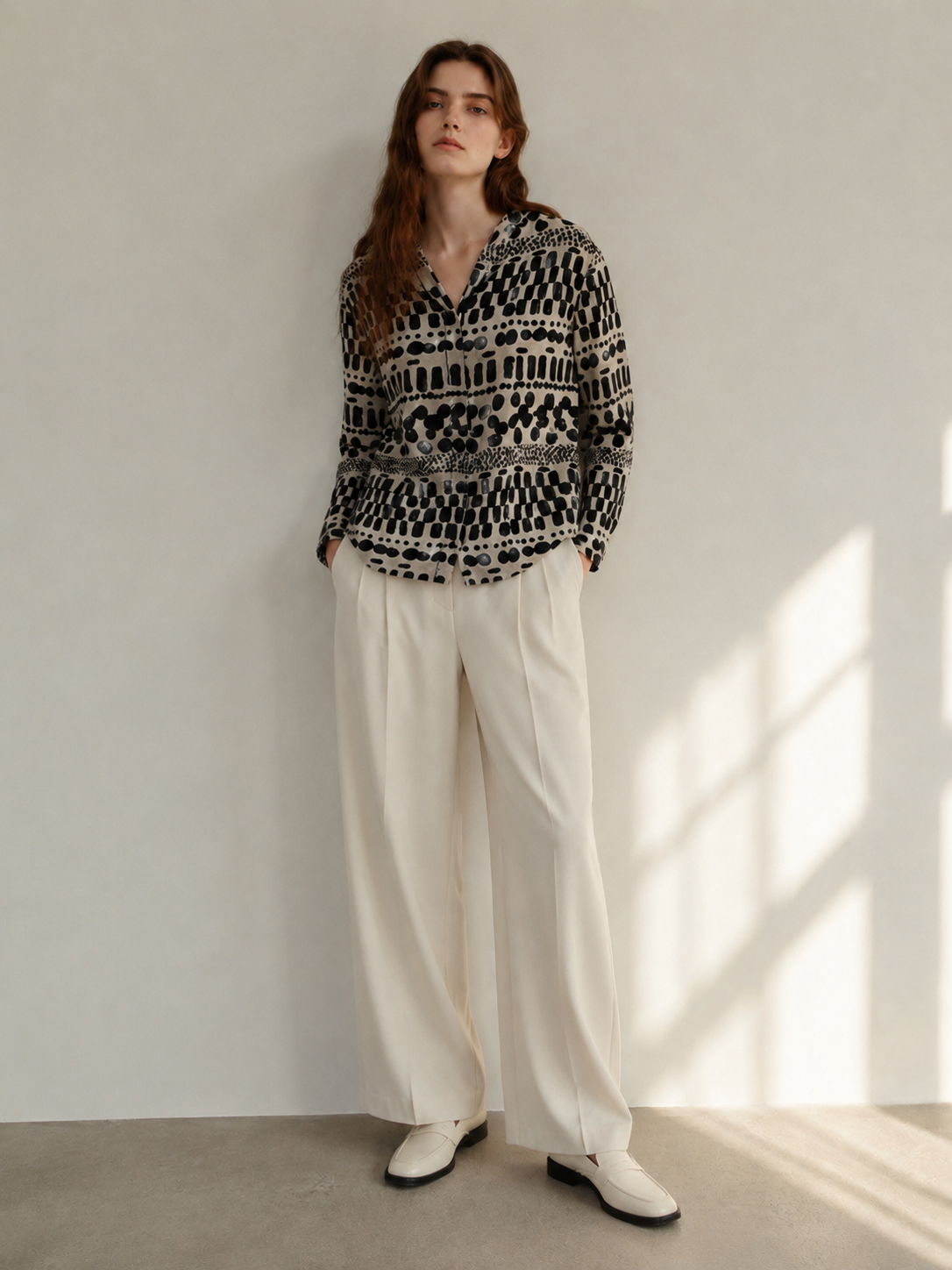 Wholesale Casual V-Neck Geometric Print Oversized Long Sleeve Women's Top A-41739