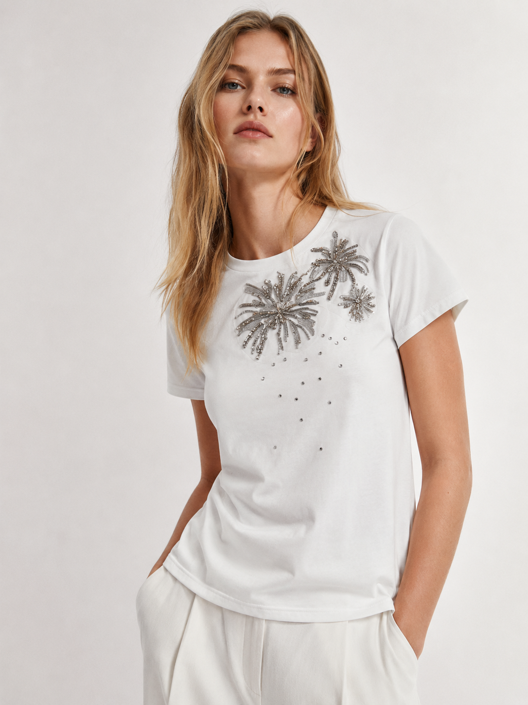 Ladies' Silver Sequined Beadwork Crew Neck T-Shirt Elegant Casual Embellished Top M-42428-4