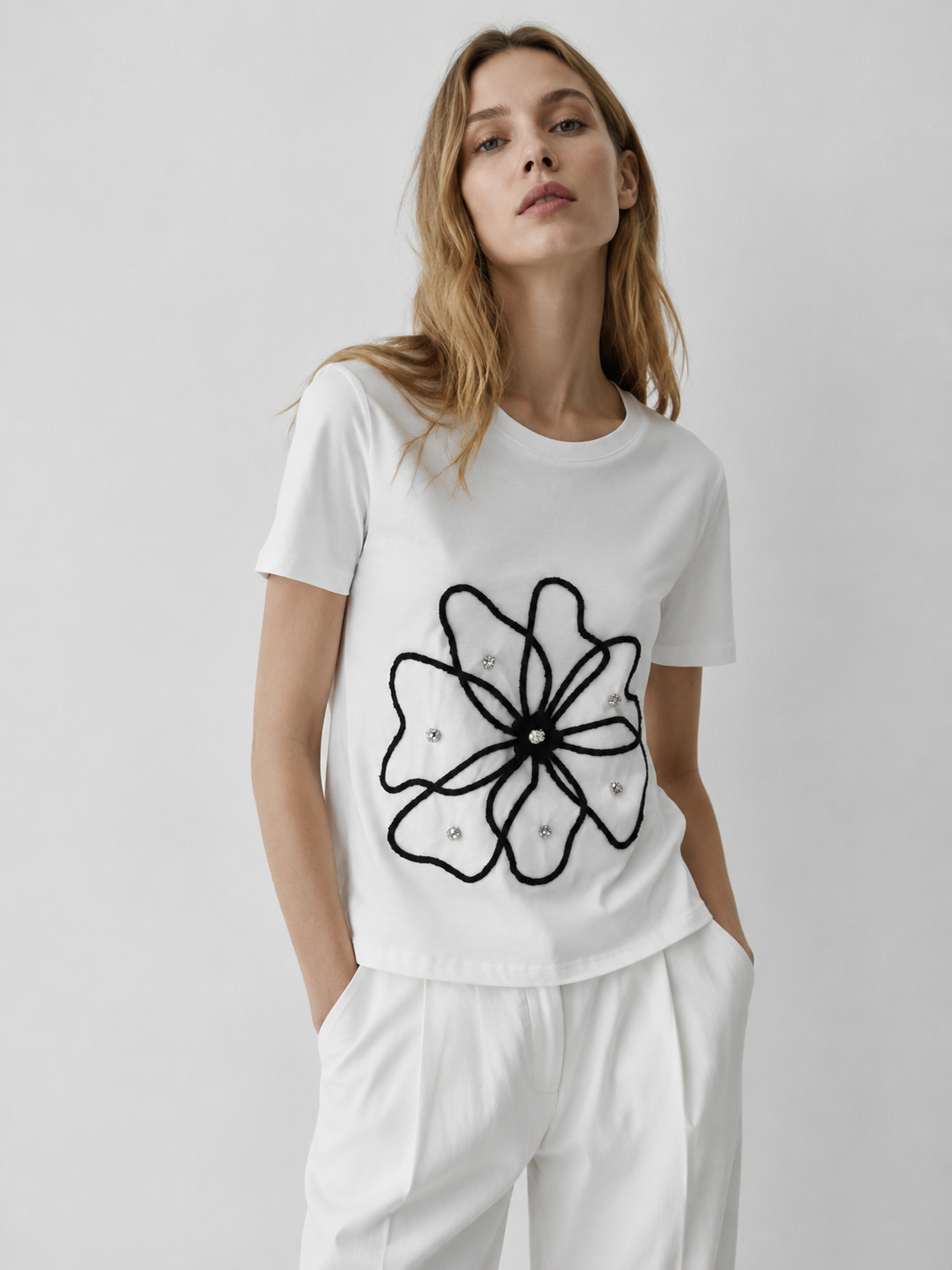 Women's Rhinestone Abstract Flower Patch Cotton T-Shirt Casual Summer Top M-42129-21
