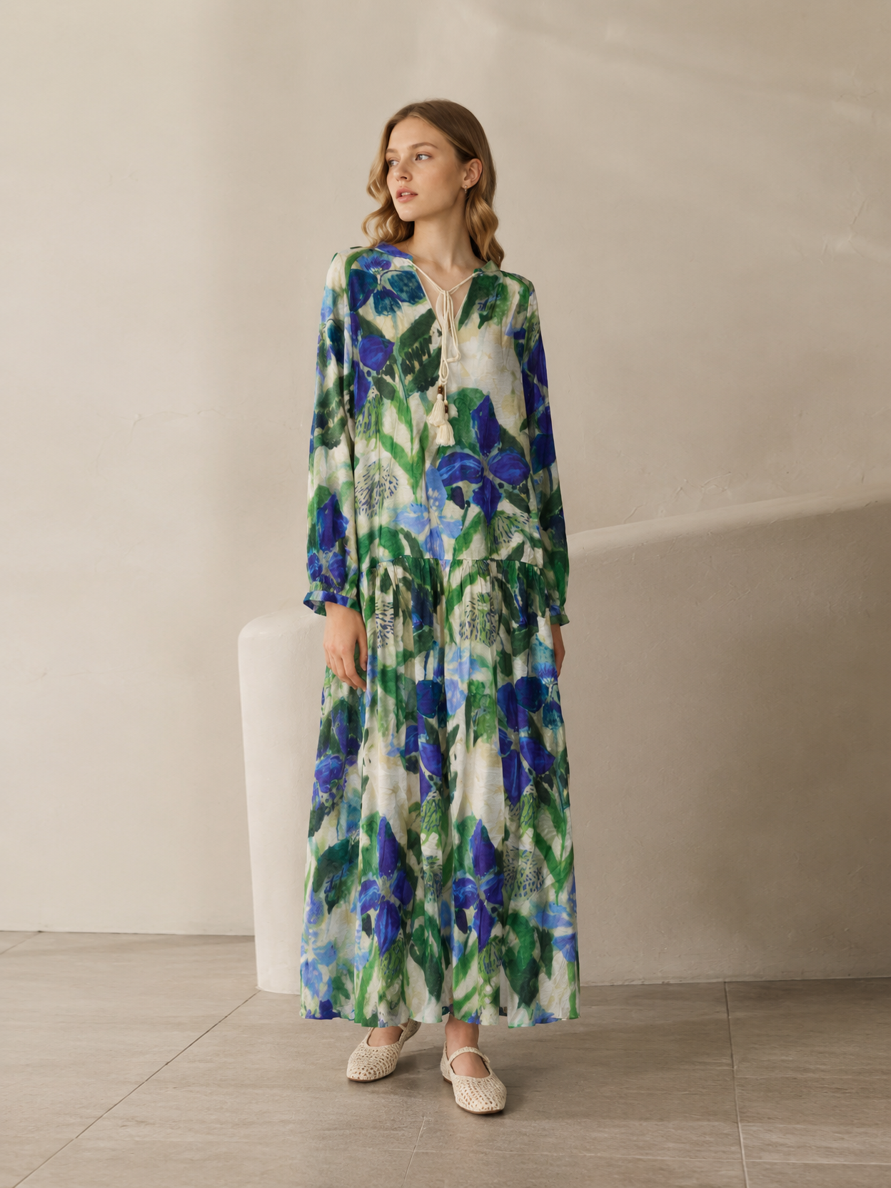 Boho Floral Maxi Dress – V-Neck Tassel Tie Loose Fit Long Sleeve Resort Dress AN-121008