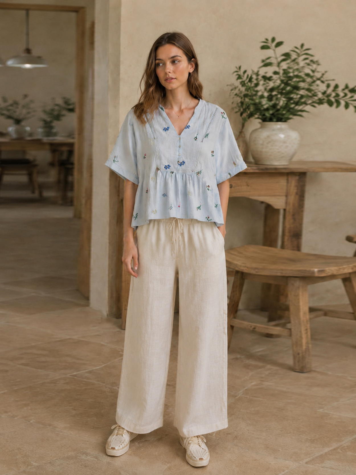Minimalist Floral Embroidered Linen-Blend Top for Women AN-750003