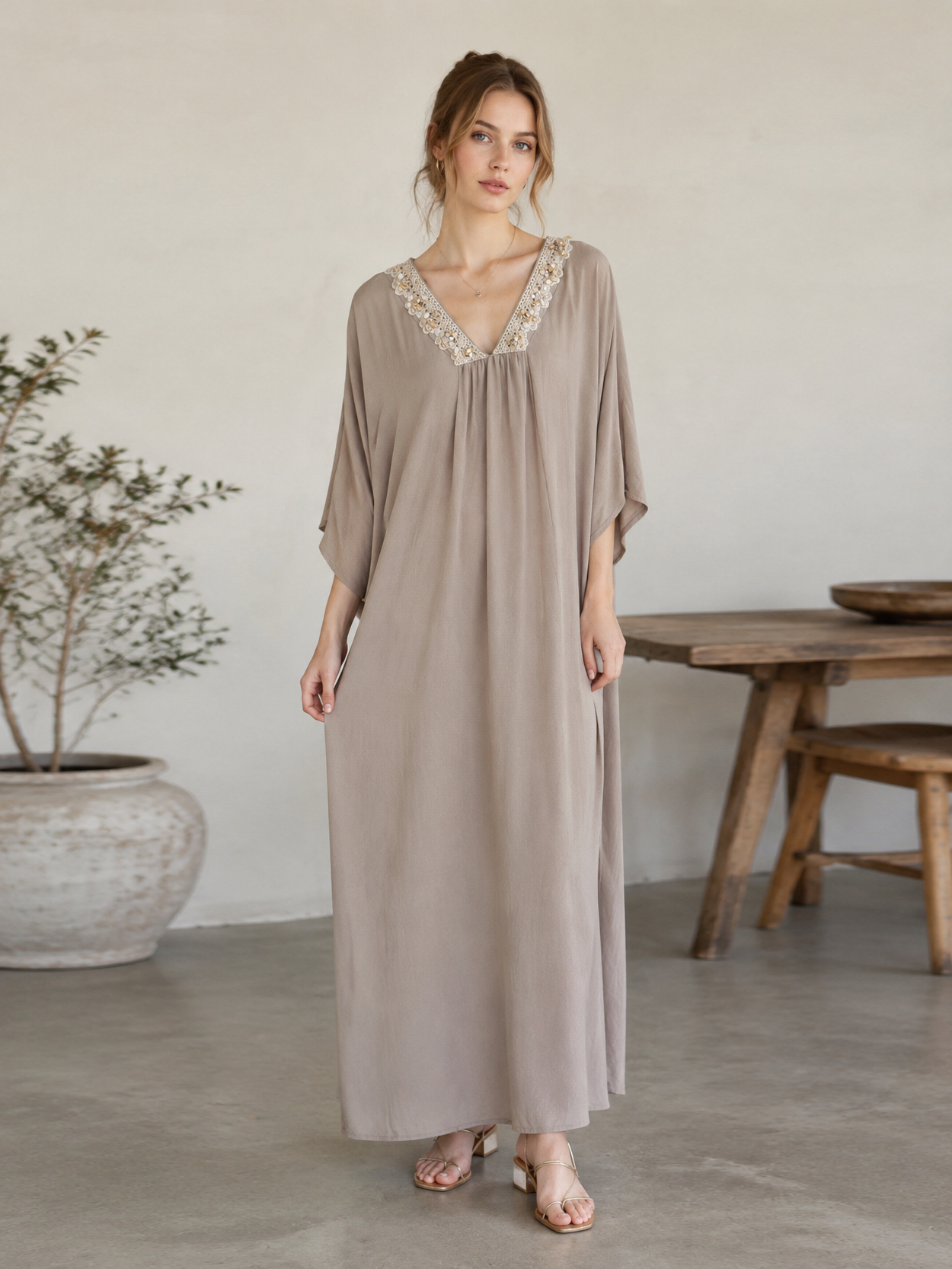 Linen-Blend Kaftan Dress with Shell & Lace Neckline LA-810005