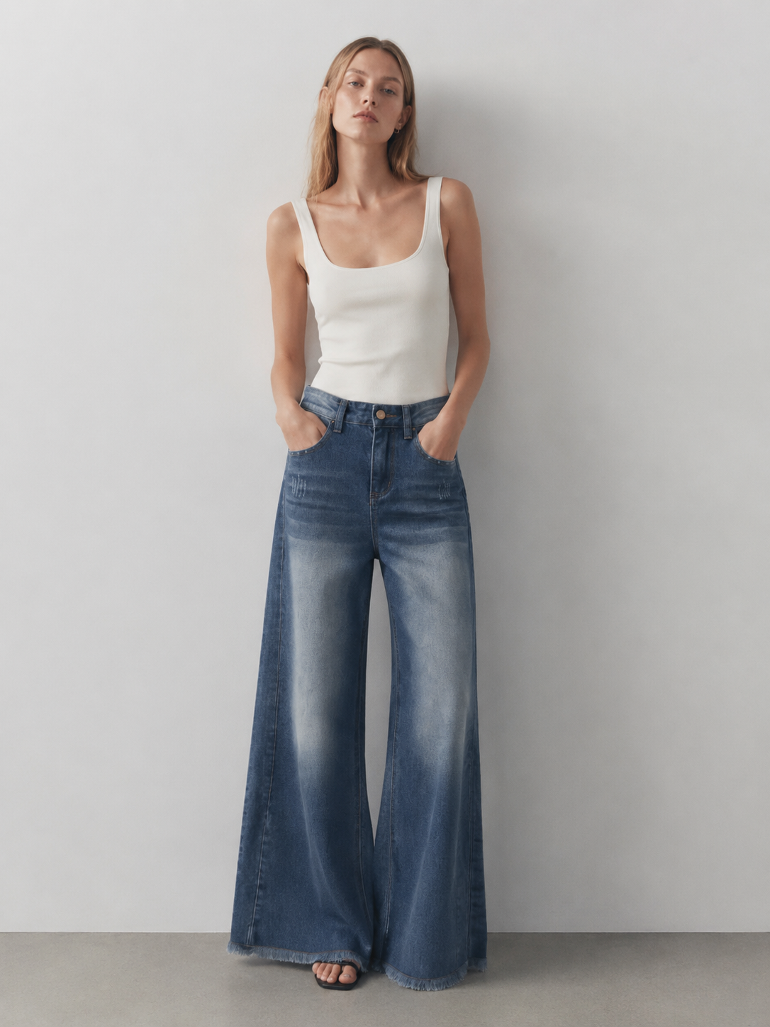 High Waist Wide Leg Frayed Hem Jeans ZY6033