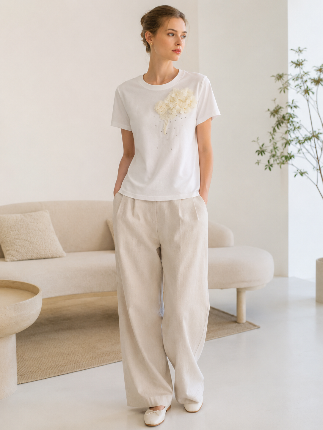 Women’s 3D Floral Rhinestone Embellished Short Sleeve T‑Shirt  M-42130-4