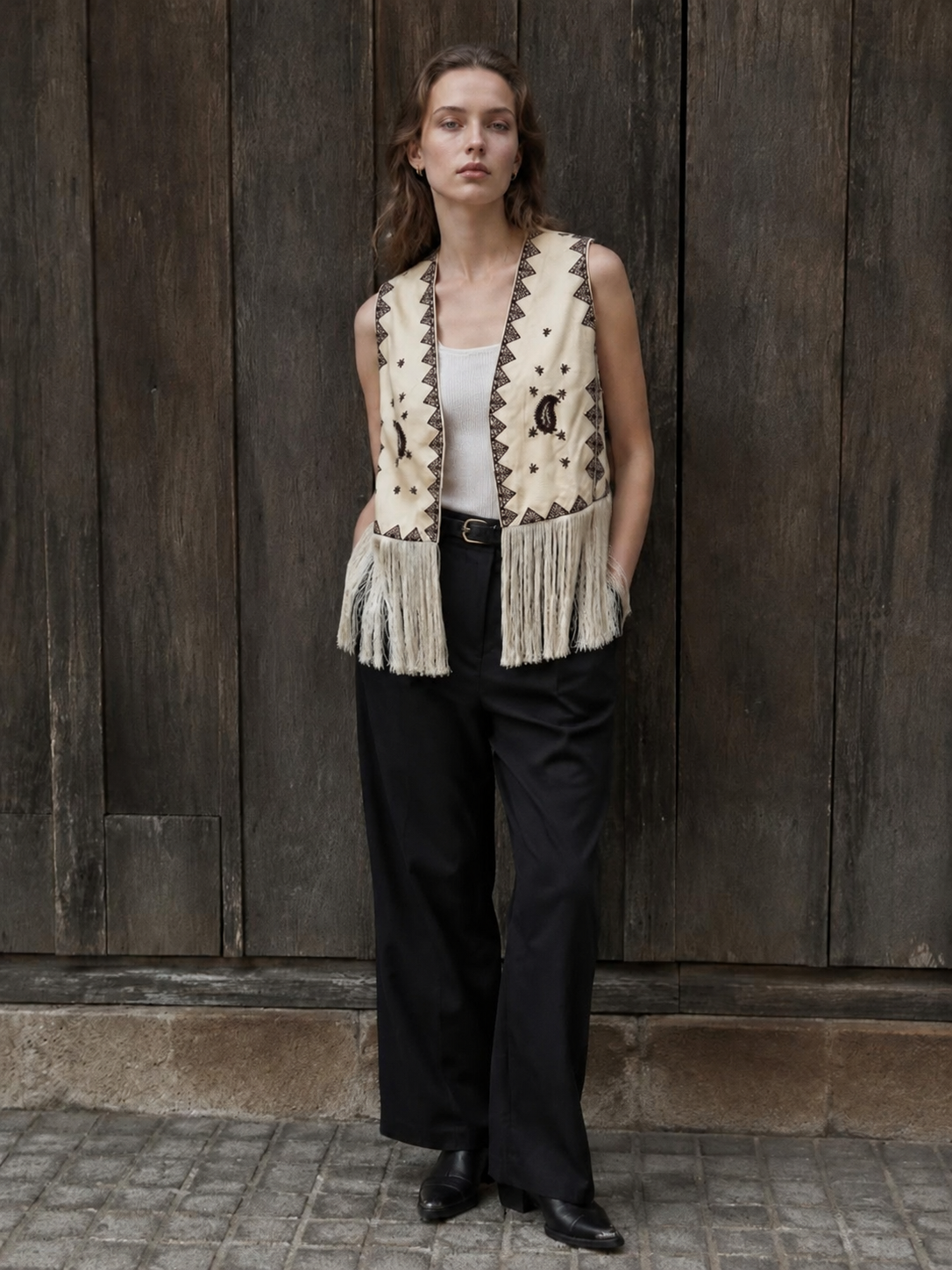 Boho Beige Fringe Vest - Paisley Embellished Sleeveless Outerwear for Vacation  MAN-980011