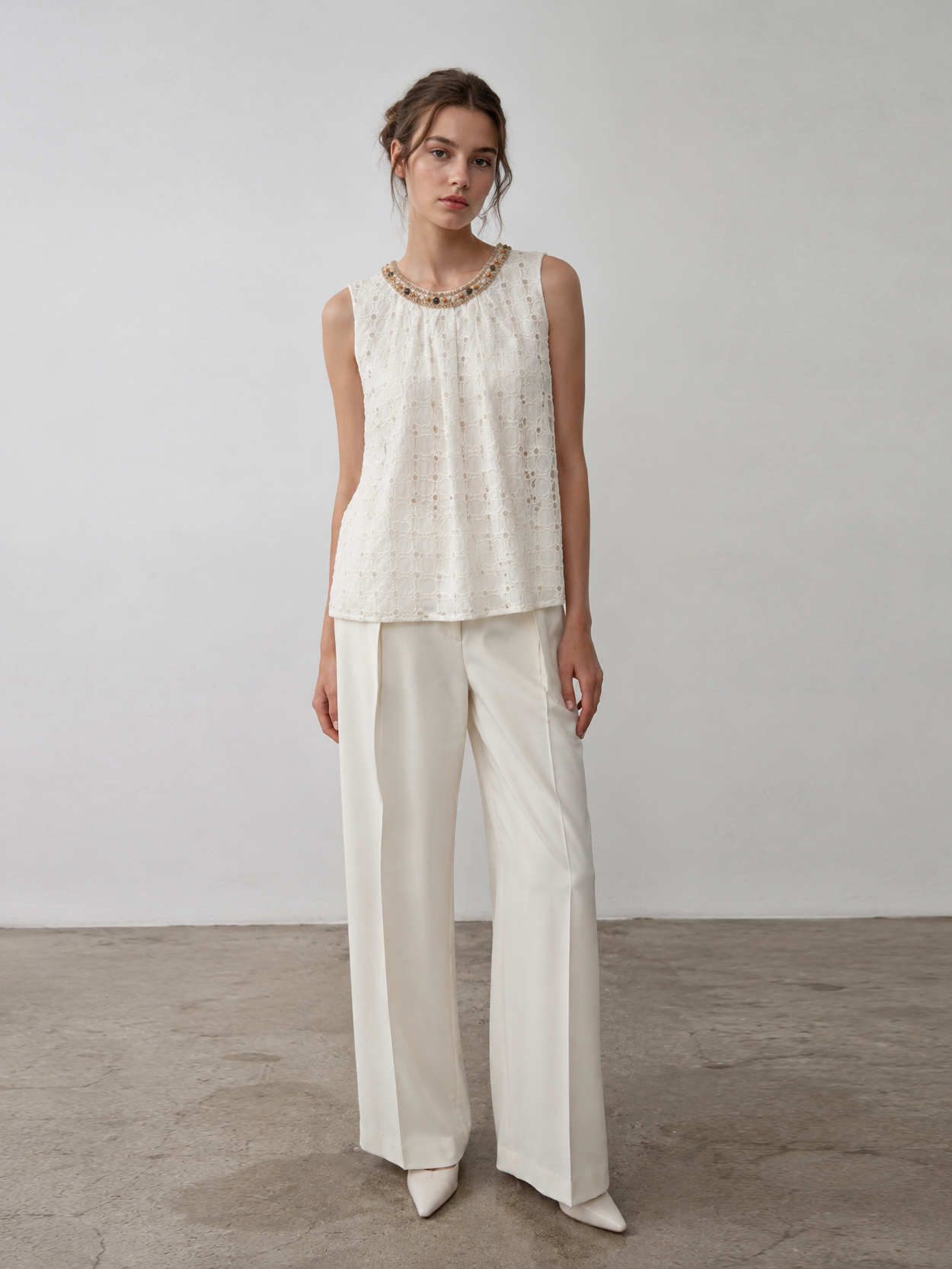  Trending Geometric Embroidered Sleeveless Top for Women AN-710021