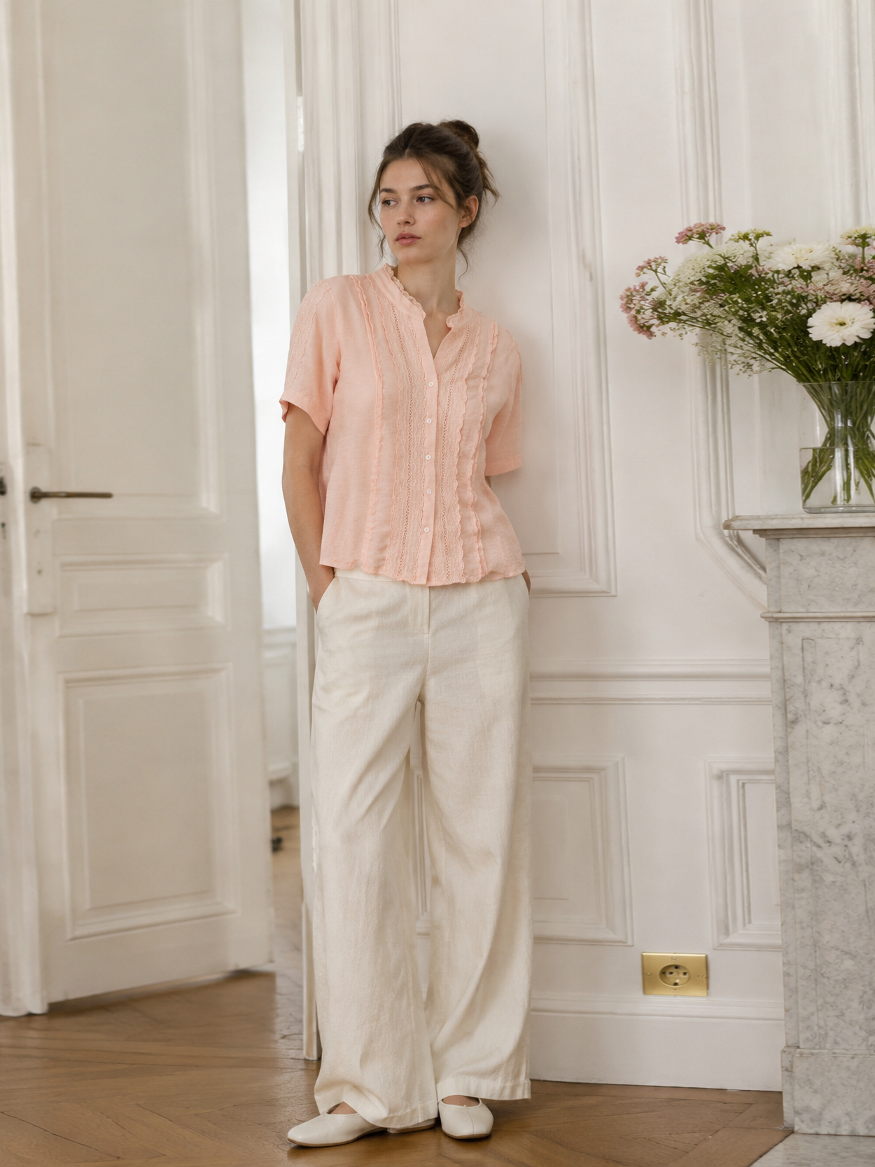 Linen-Blend Lace Trim Short-Sleeve Blouse LA-780002