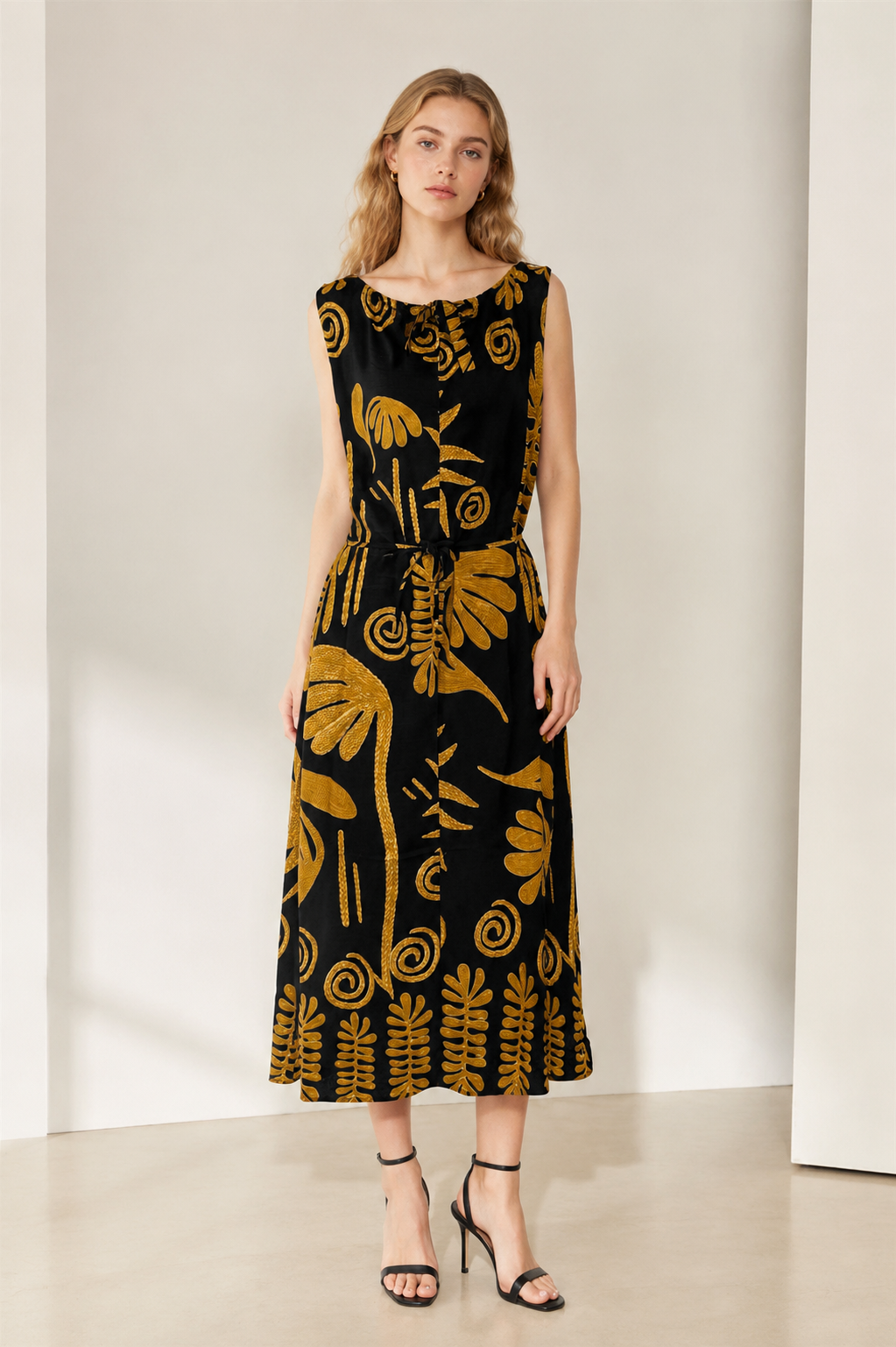 Women’s Black Floral Print Sleeveless Maxi Dress with Belted Waist