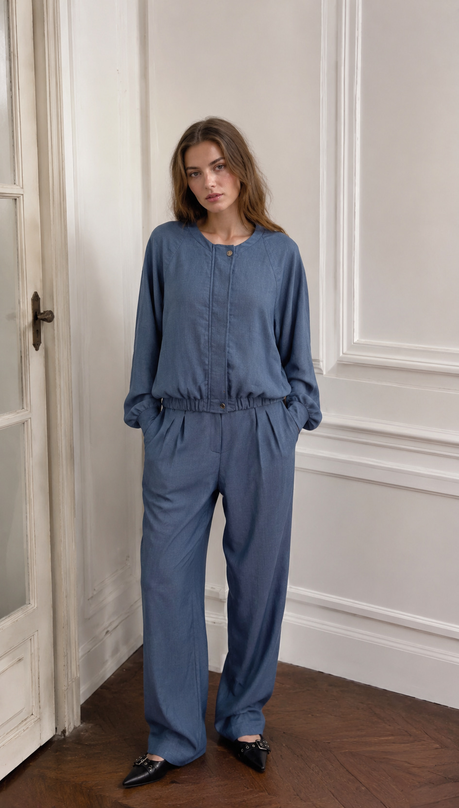Minimalist Linen Cropped Bomber Jacket with Elastic Hem LA-710004