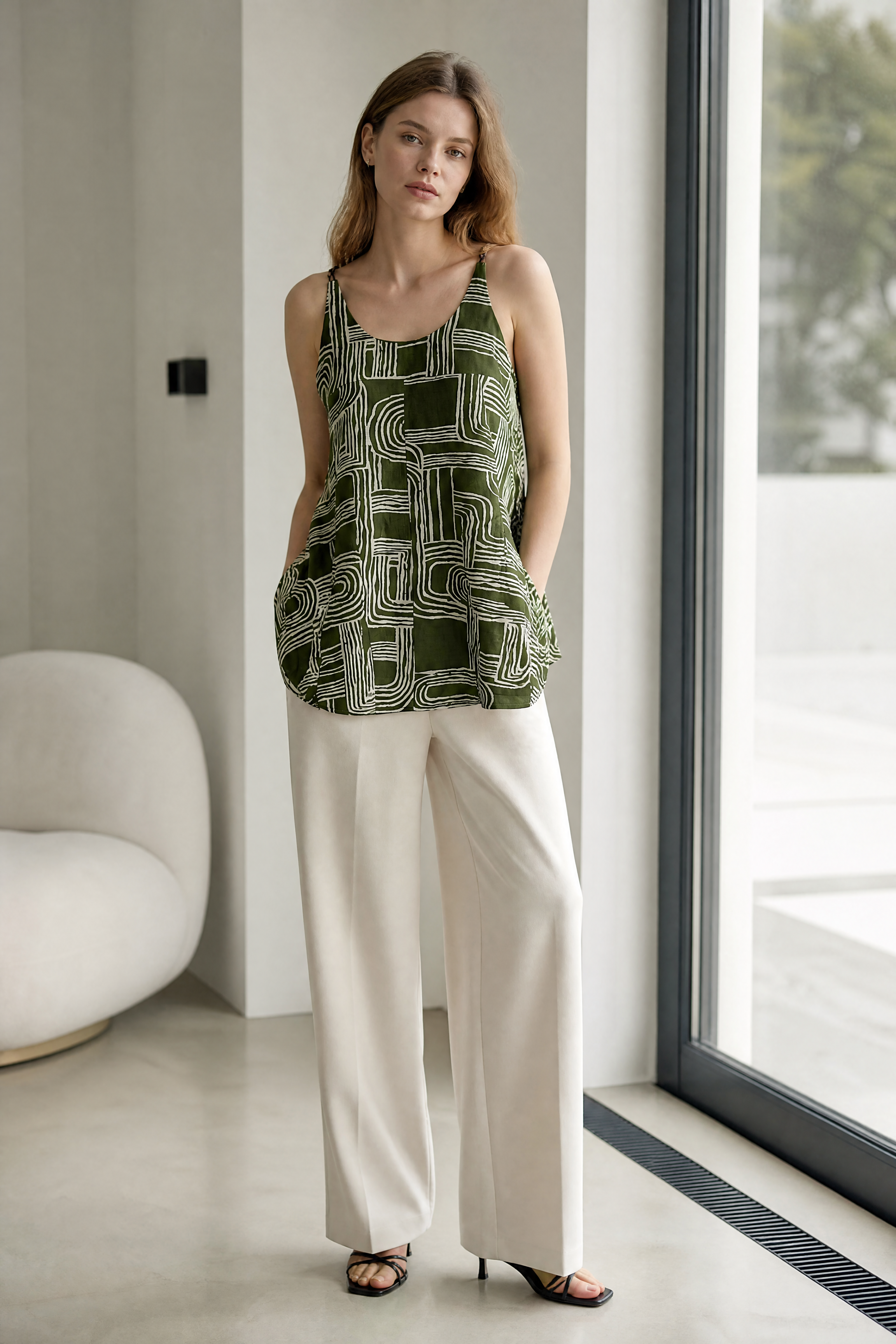 Women’s Geometric Print Spaghetti Strap Cami Top with Ruffle Hem 28011