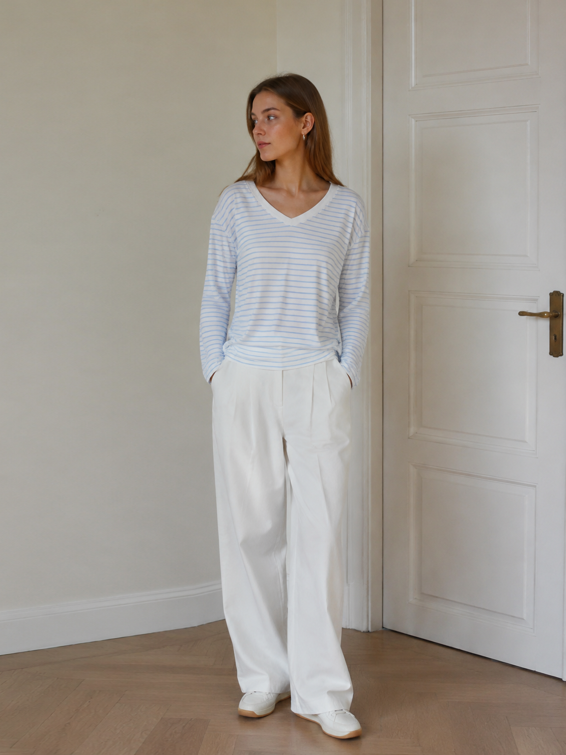 Women's Stripe V-Neck Long Sleeve T-Shirt - Soft Knit Top  AN-710004