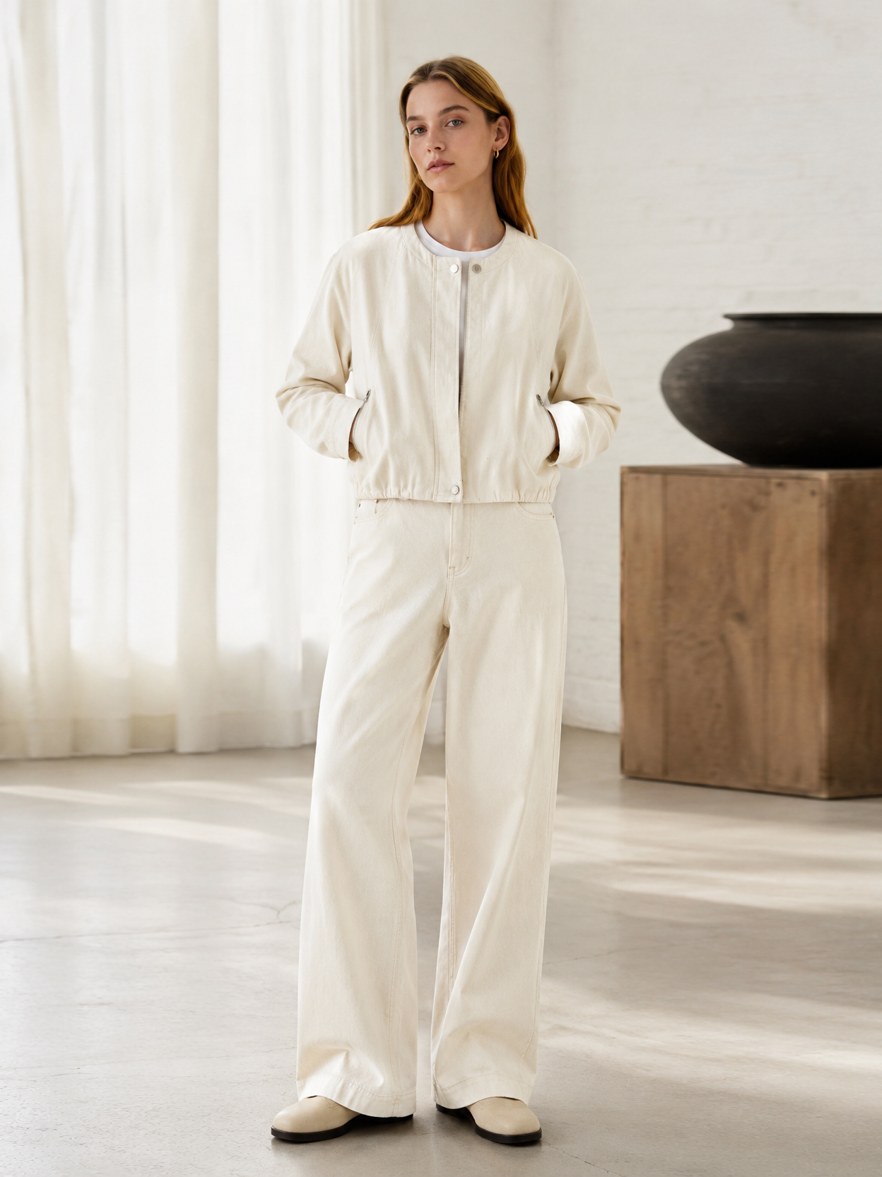Minimalist Linen Cropped Bomber Jacket with Elastic Hem LA-710004