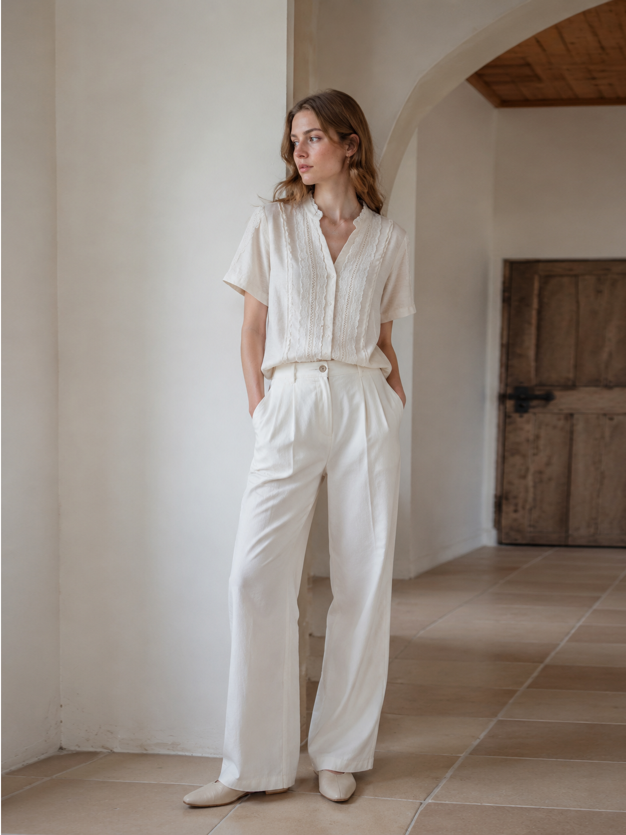 Linen-Blend Lace Trim Short-Sleeve Blouse LA-780002
