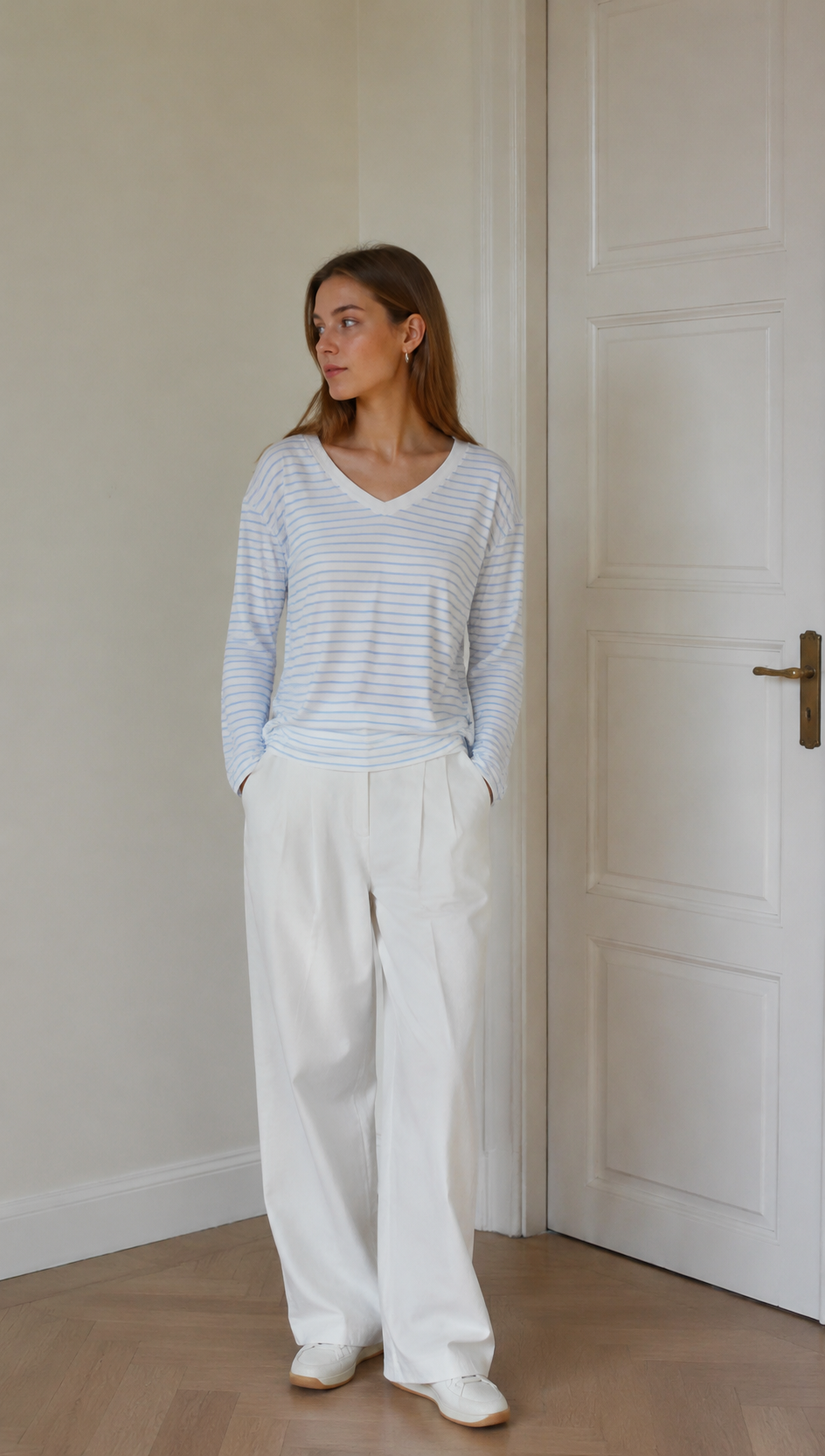 Women's Stripe V-Neck Long Sleeve T-Shirt - Soft Knit Top  AN-710004