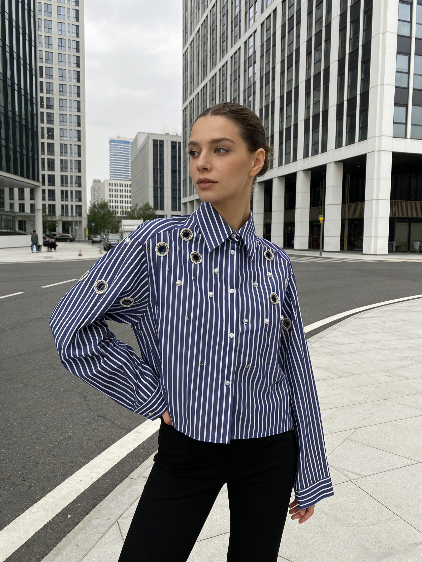 Women’s Embellished Striped Cropped Button Down Shirt C-41063