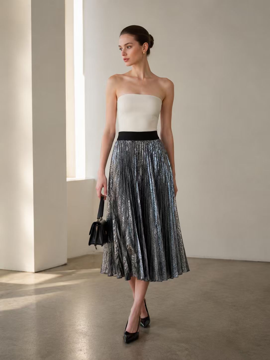 Silver Metallic Pleated Midi Skirt W-35616