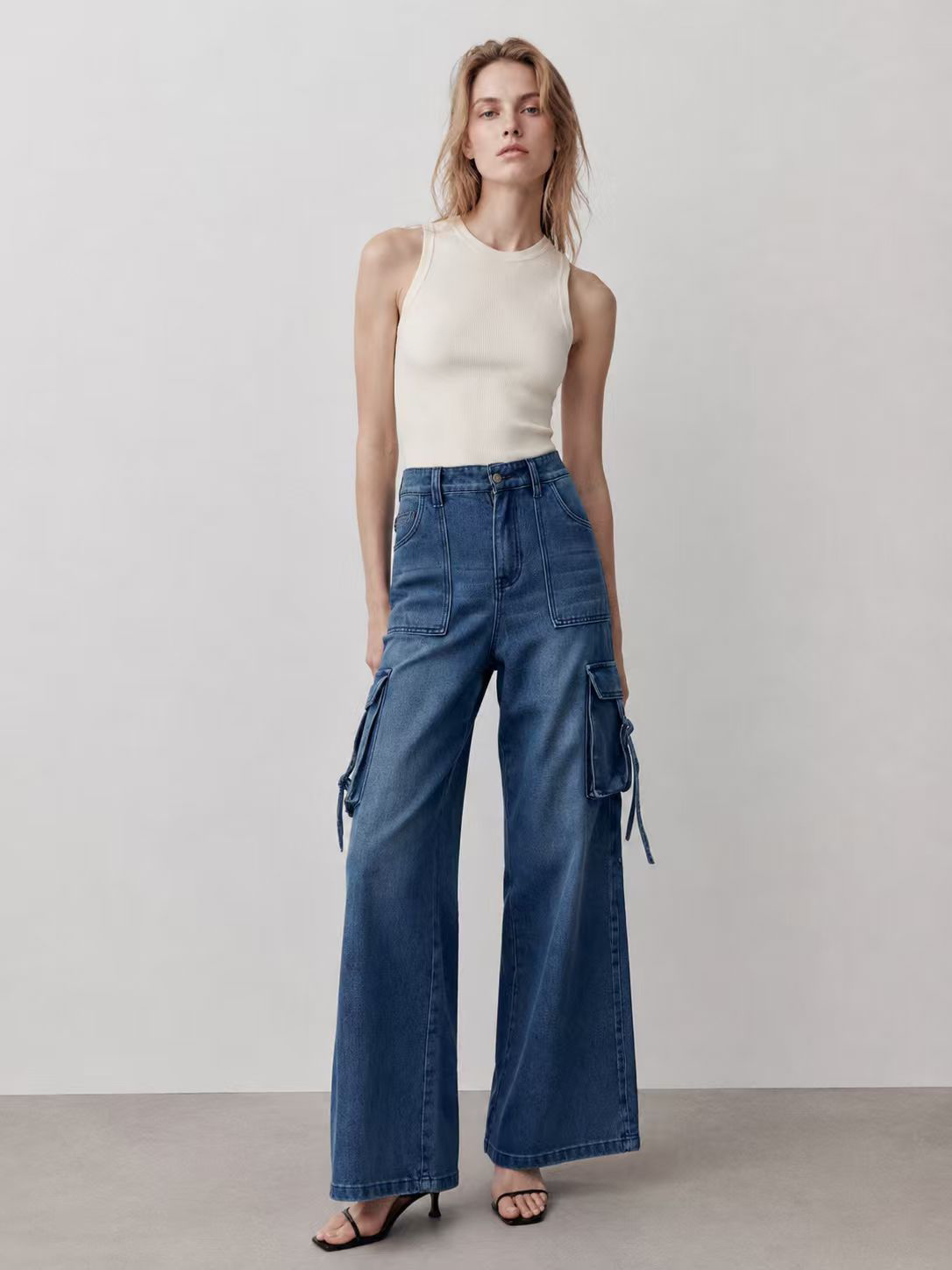 Mid Wash High Waisted Wide Leg Cargo Jeans with Side Pockets ZY6039