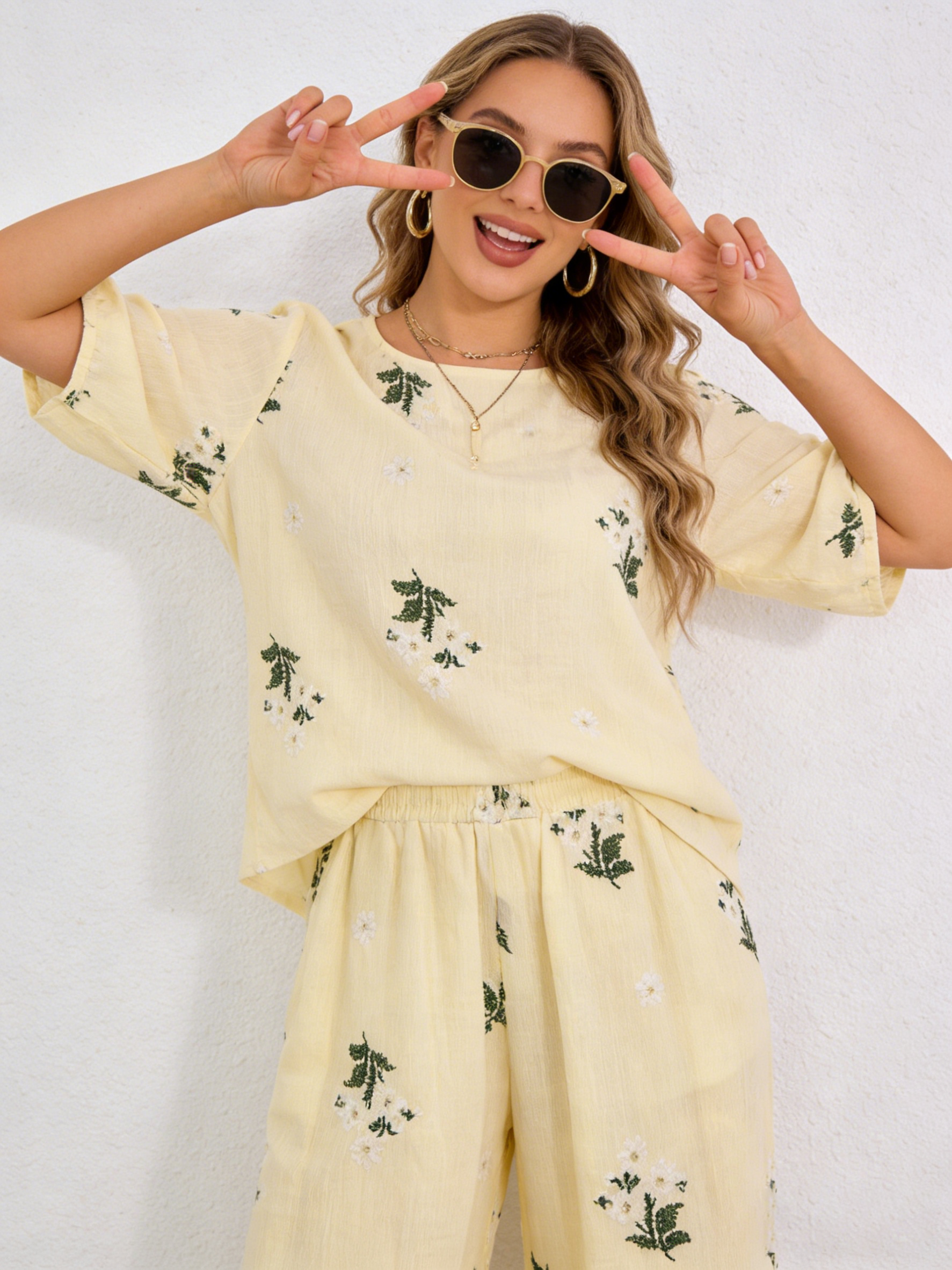 Elegant White Linen Wide Leg Pants - Floral Embroidered High Waist Casual Trousers C-39950